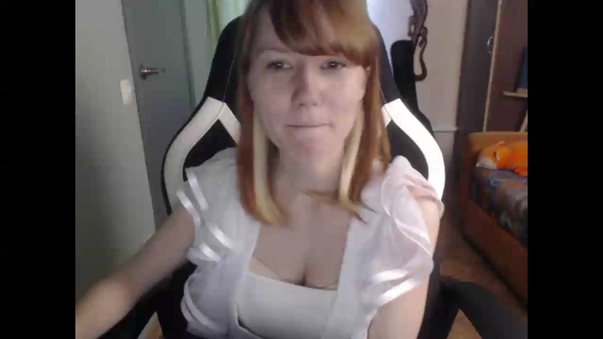 Gallery image thumbnail from NikiFoks18's myfreecams stream on, 06/24/2026, 09:04 image 1 of 20