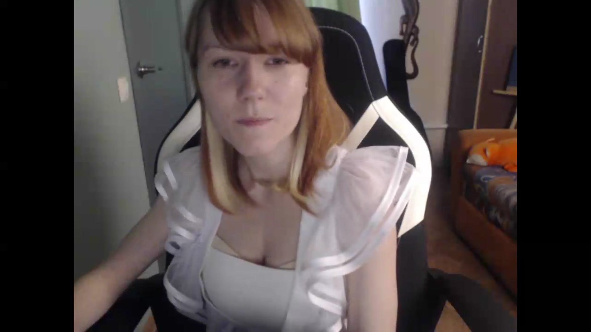 Gallery image thumbnail from NikiFoks18's myfreecams stream on, 06/24/2026, 09:04 image 10 of 20