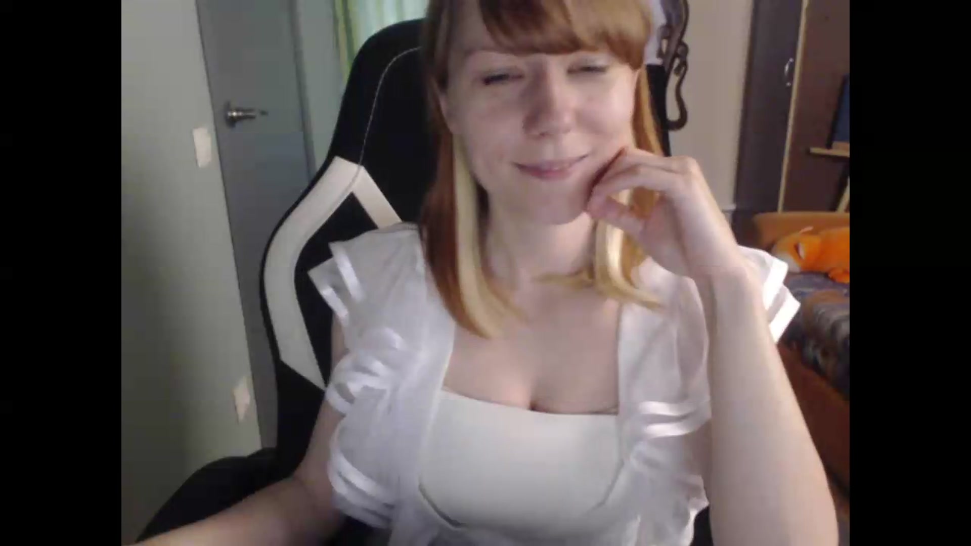 Gallery image thumbnail from NikiFoks18's myfreecams stream on, 06/24/2026, 09:04 image 16 of 20