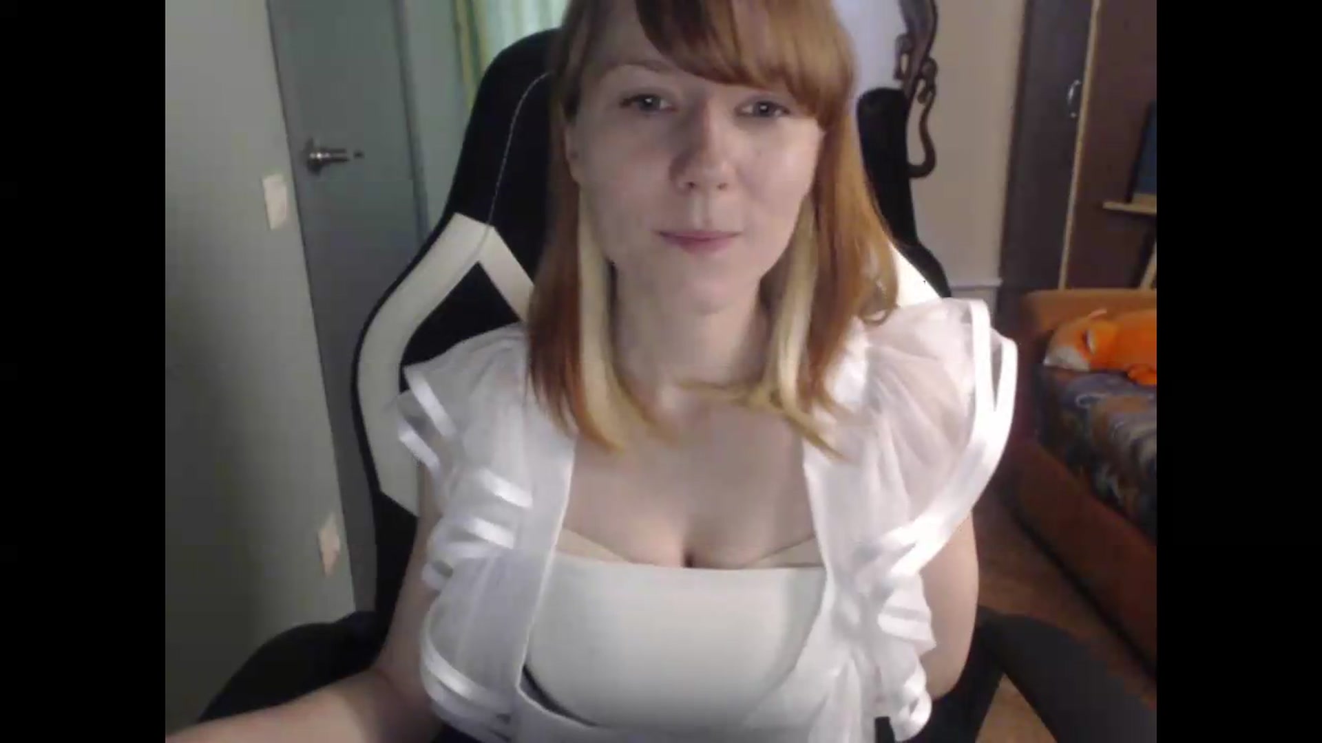Gallery image thumbnail from NikiFoks18's myfreecams stream on, 06/24/2026, 09:04 image 8 of 20