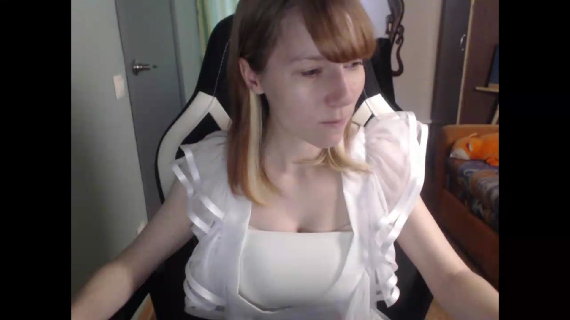 Gallery image thumbnail from NikiFoks18's myfreecams stream on, 06/24/2026, 09:04 image 4 of 20