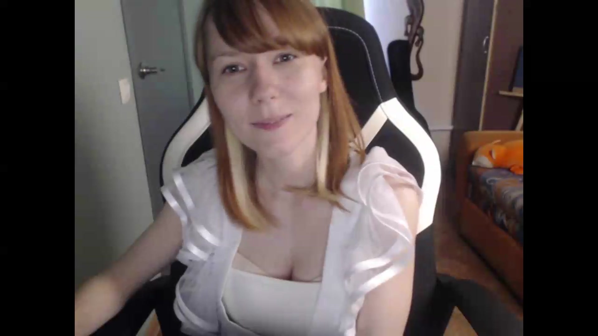 Gallery image thumbnail from NikiFoks18's myfreecams stream on, 06/24/2026, 09:04 image 2 of 20