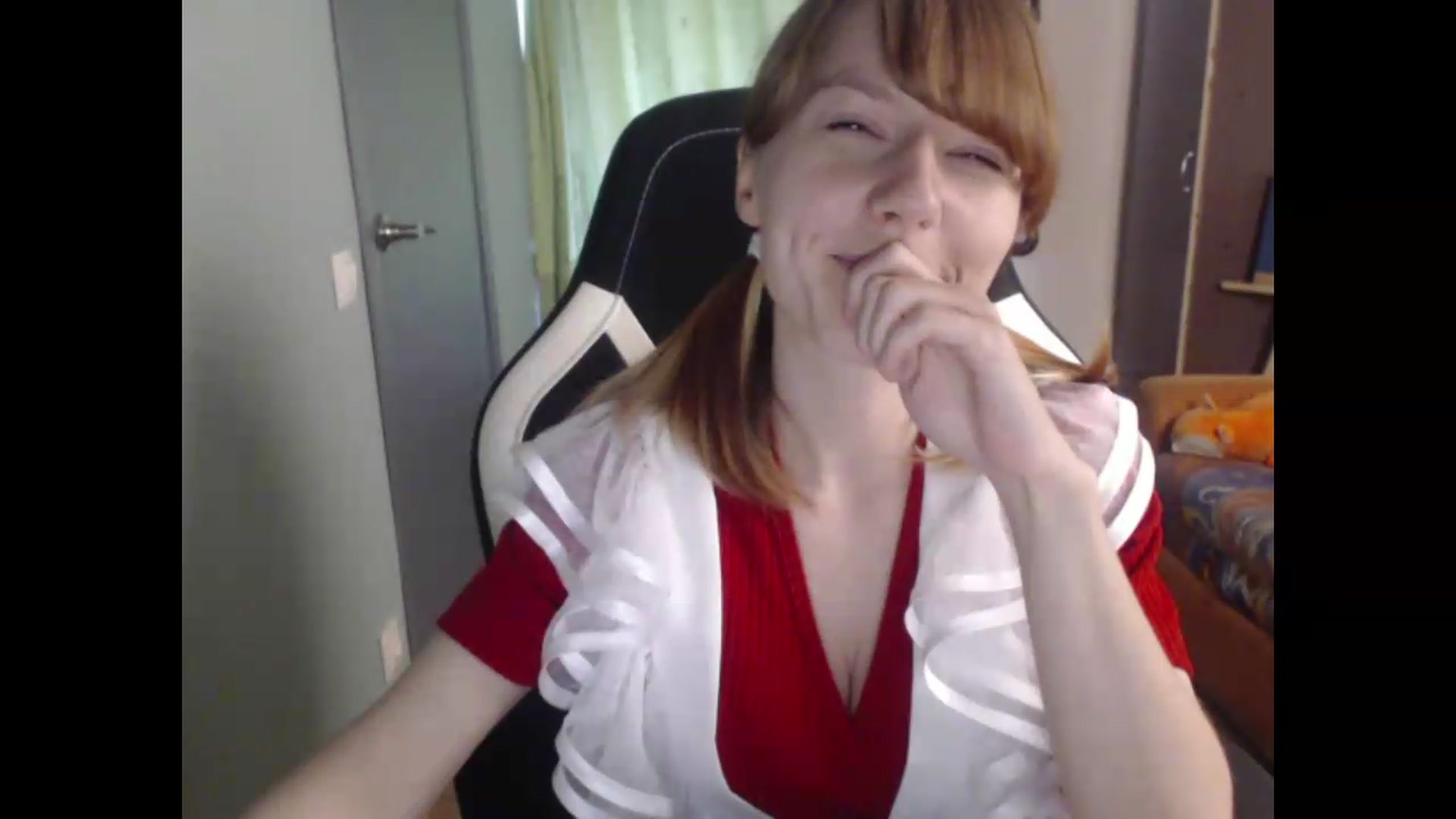 Gallery image thumbnail from NikiFoks18's myfreecams stream on, 06/25/2026, 09:13 image 12 of 20