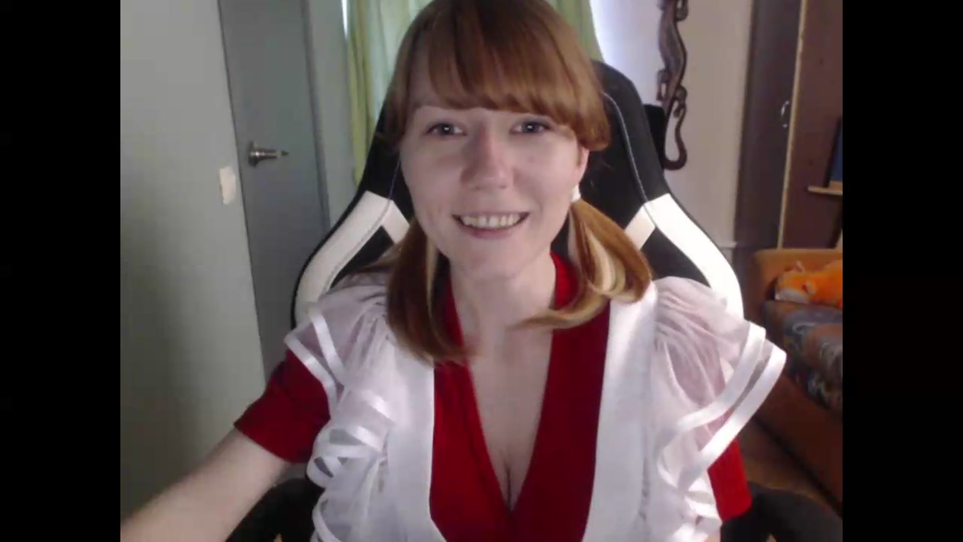 Gallery image thumbnail from NikiFoks18's myfreecams stream on, 06/25/2026, 13:28 image 3 of 20
