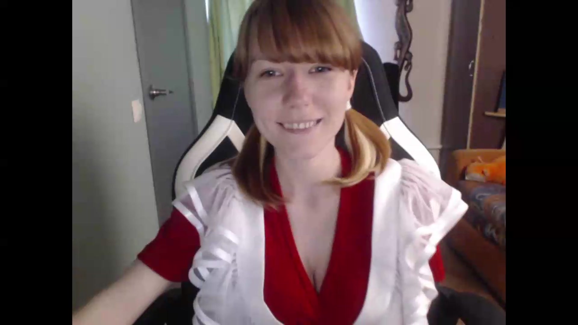 Gallery image thumbnail from NikiFoks18's myfreecams stream on, 06/25/2026, 13:28 image 4 of 20