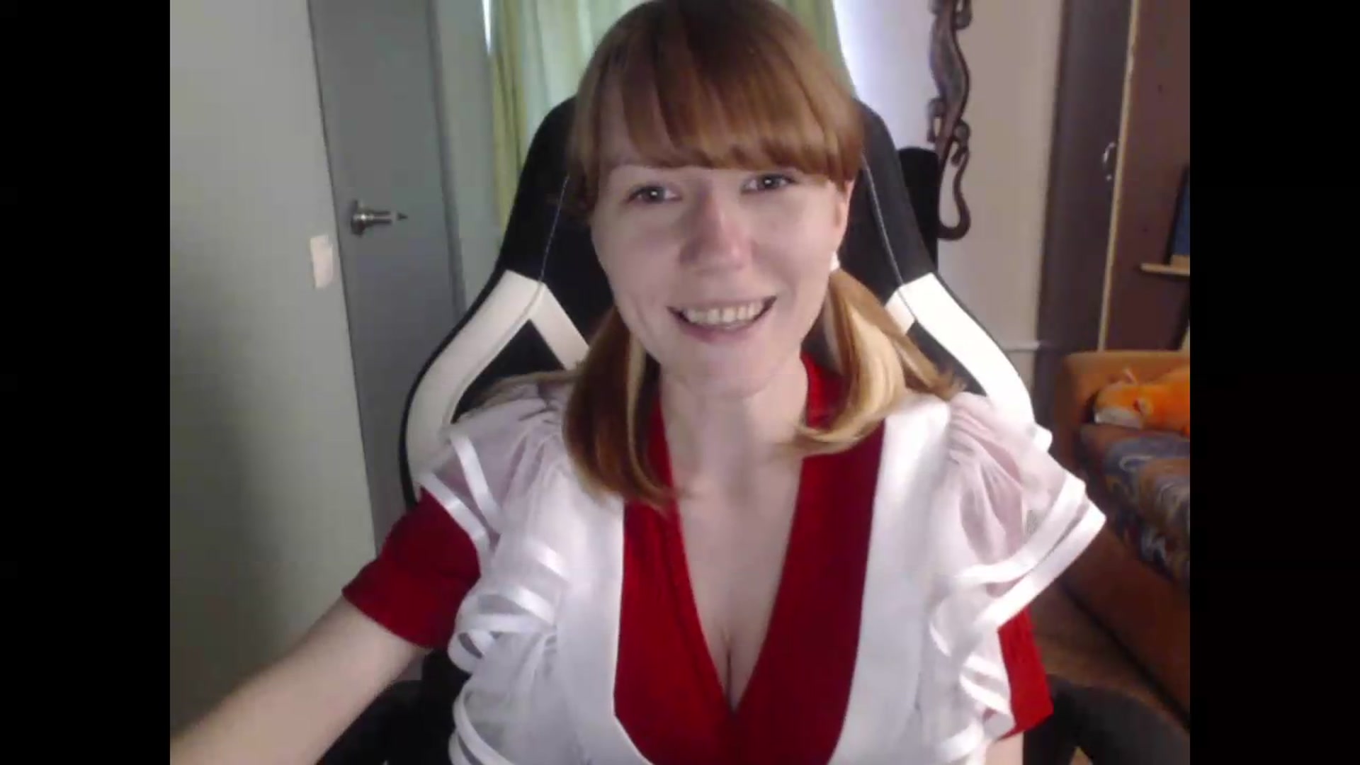 Gallery image thumbnail from NikiFoks18's myfreecams stream on, 06/25/2026, 13:28 image 5 of 20