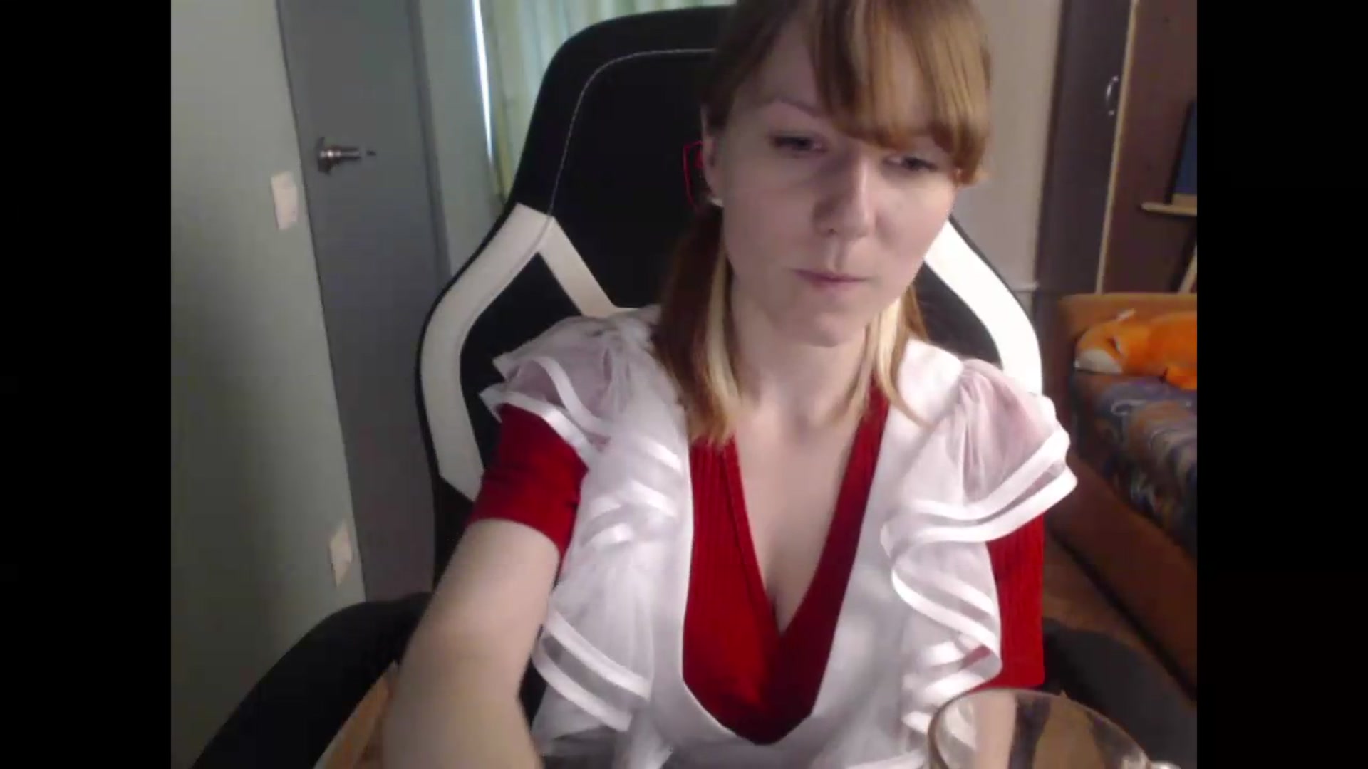 Gallery image thumbnail from NikiFoks18's myfreecams stream on, 06/27/2026, 08:11 image 14 of 20