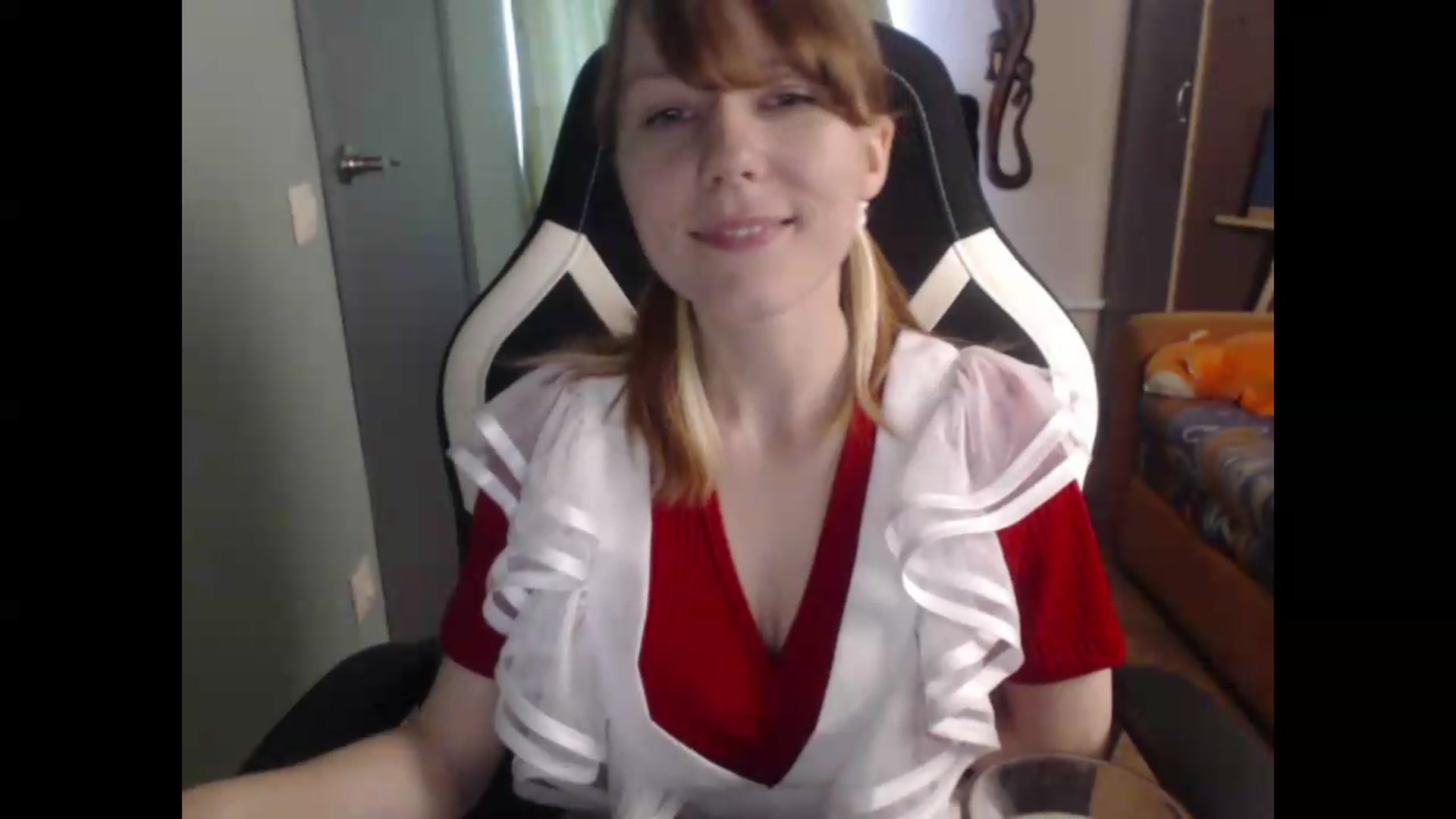 Gallery image thumbnail from NikiFoks18's myfreecams stream on, 06/27/2026, 08:11 image 9 of 20