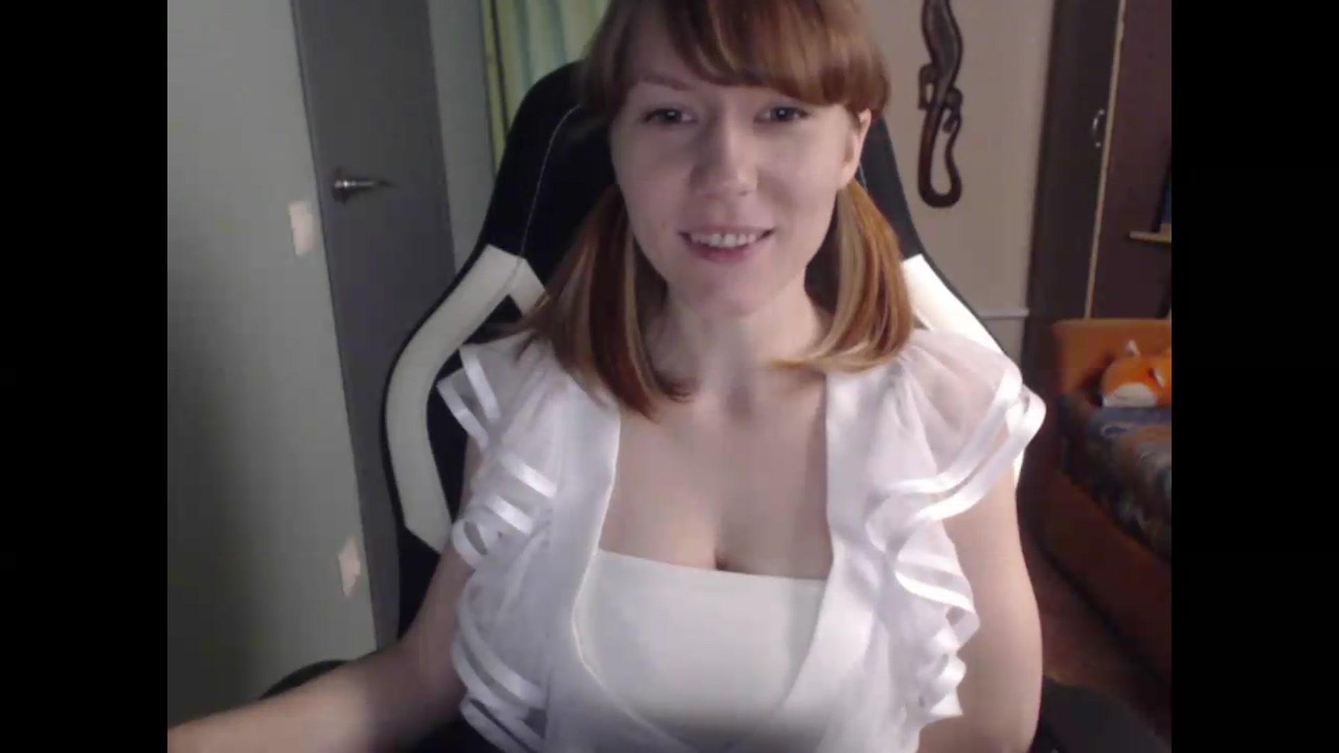 Gallery image thumbnail from NikiFoks18's myfreecams stream on, 06/29/2026, 04:58 image 7 of 20