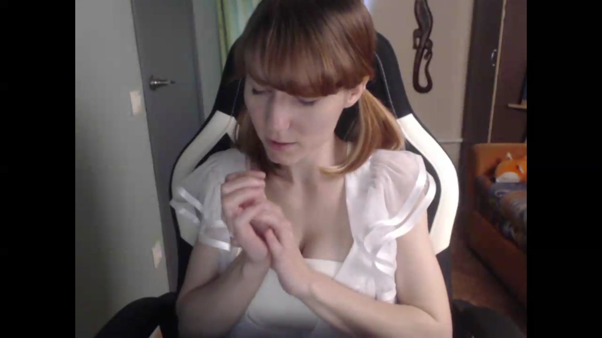 Gallery image thumbnail from NikiFoks18's myfreecams stream on, 06/29/2026, 04:58 image 15 of 20