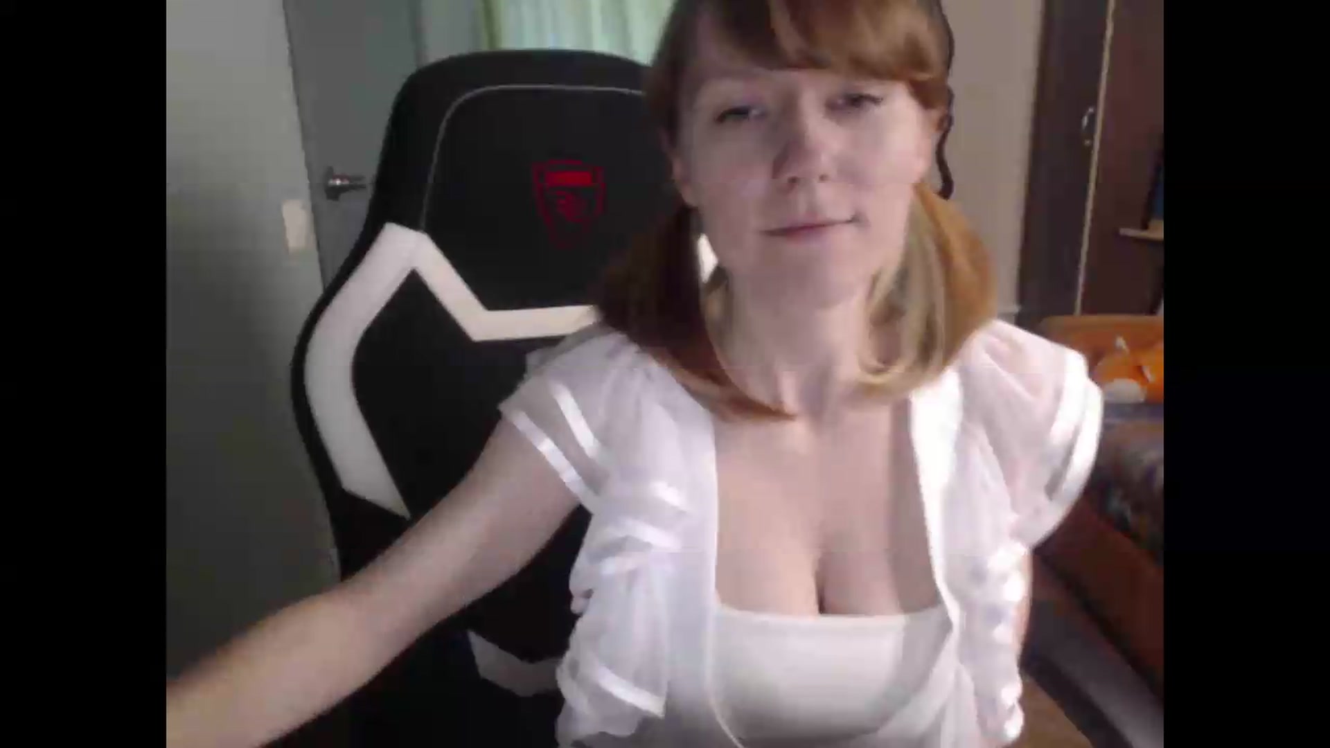 Gallery image thumbnail from NikiFoks18's myfreecams stream on, 06/29/2026, 08:54 image 13 of 20