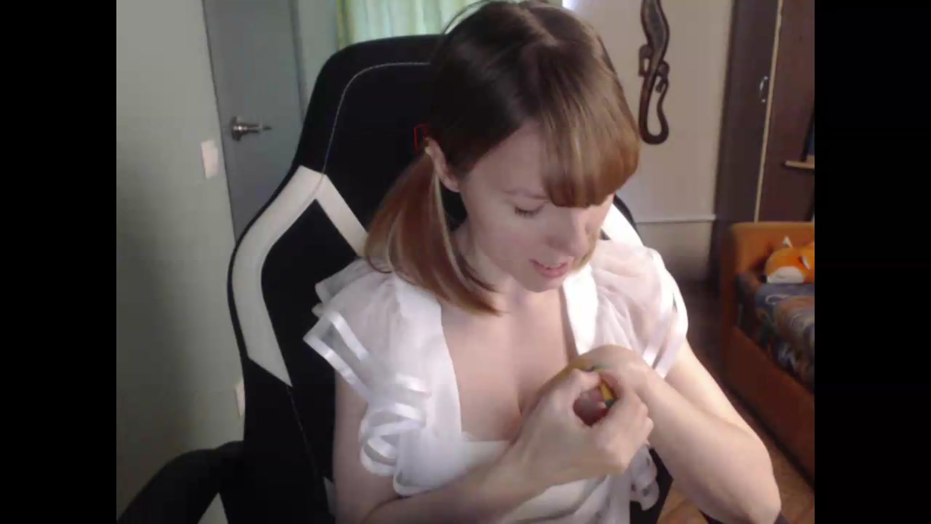 Gallery image thumbnail from NikiFoks18's myfreecams stream on, 06/29/2026, 08:54 image 6 of 20