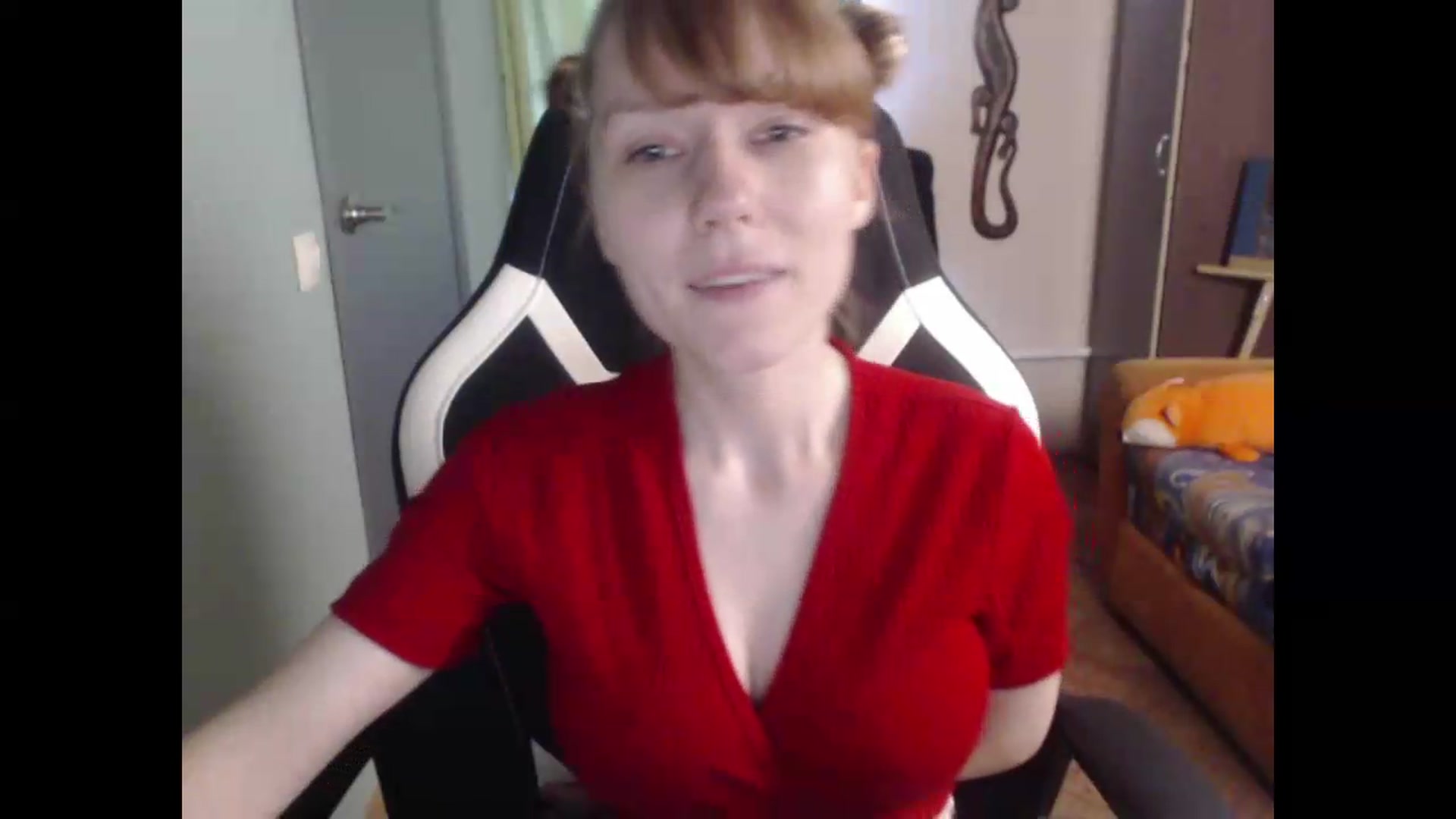 Gallery image thumbnail from NikiFoks18's myfreecams stream on, 07/07/2026, 07:50 image 4 of 20