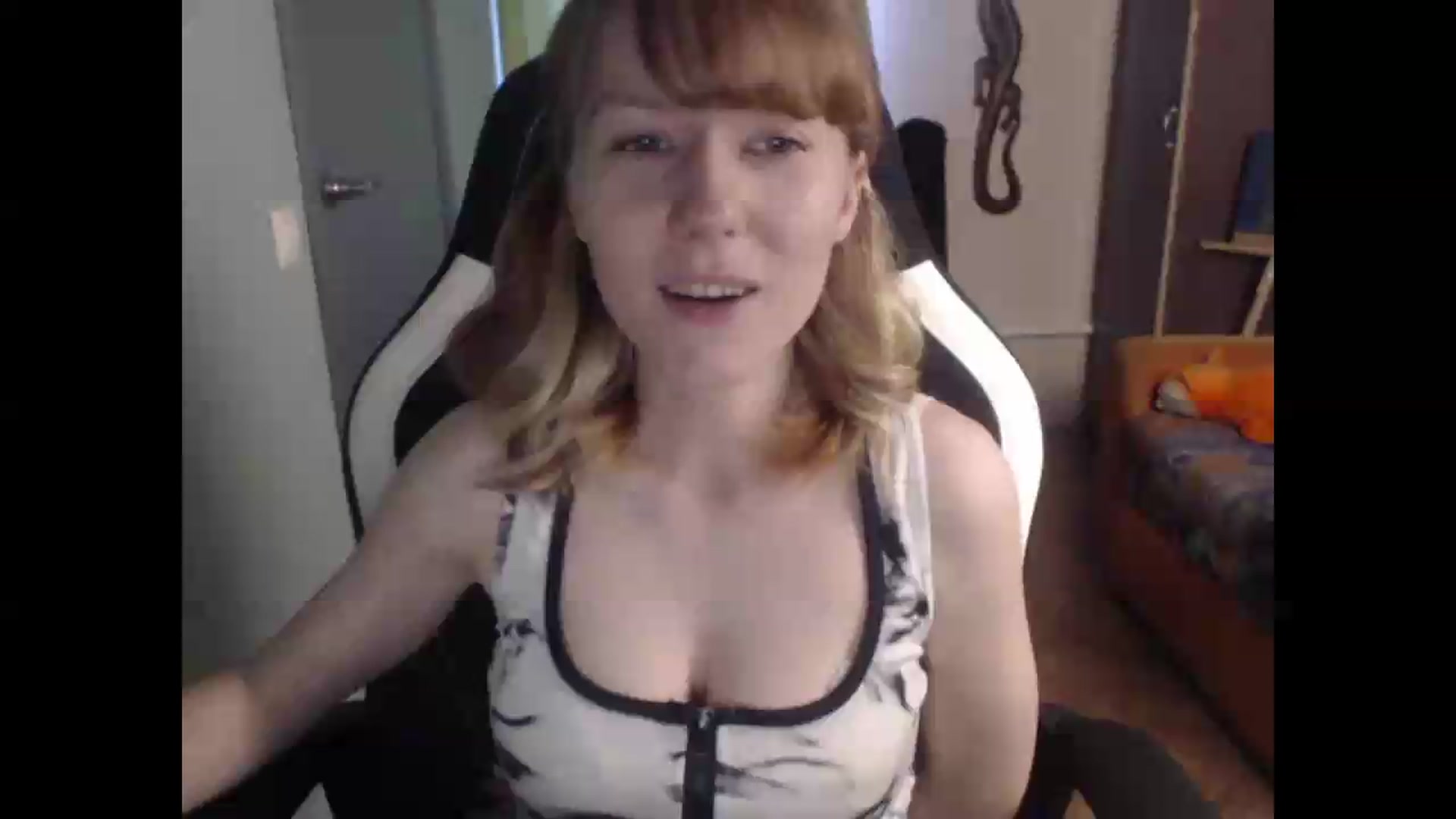 Gallery image thumbnail from NikiFoks18's myfreecams stream on, 07/13/2026, 12:05 image 1 of 20
