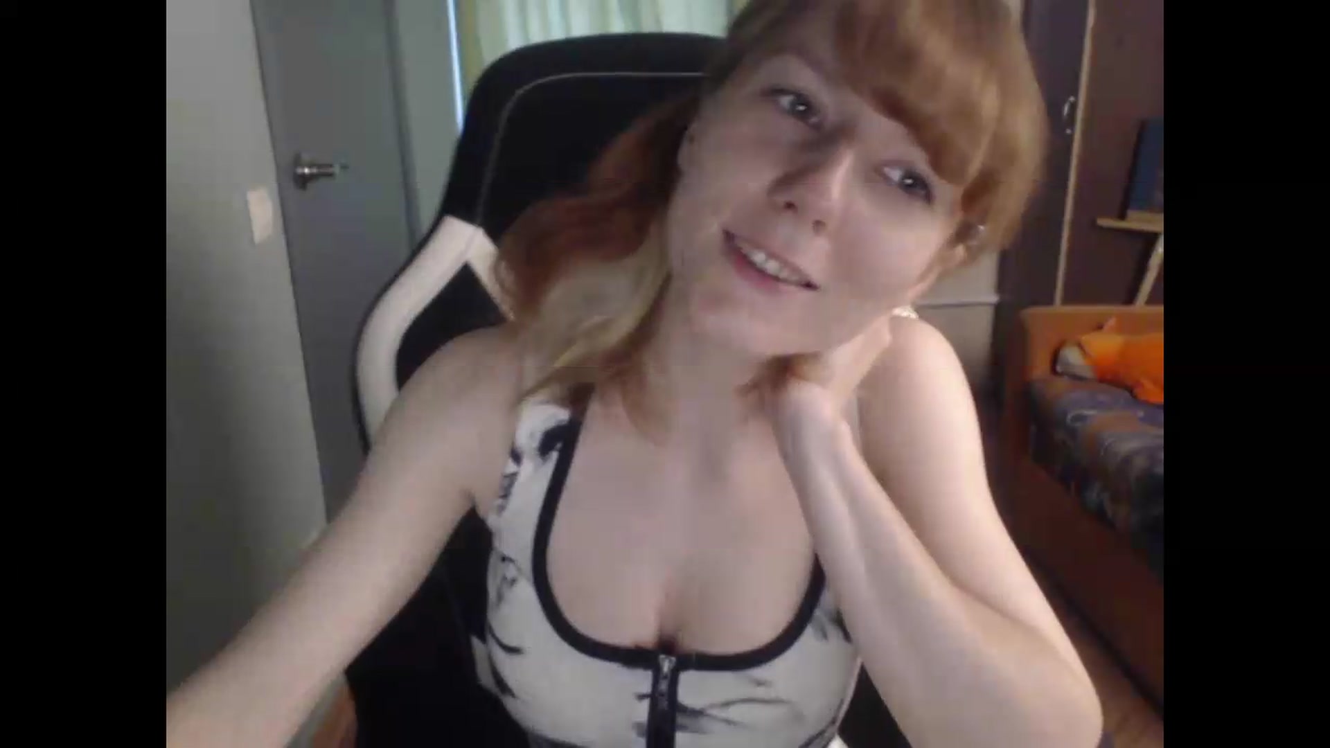 Gallery image thumbnail from NikiFoks18's myfreecams stream on, 07/13/2026, 12:05 image 16 of 20