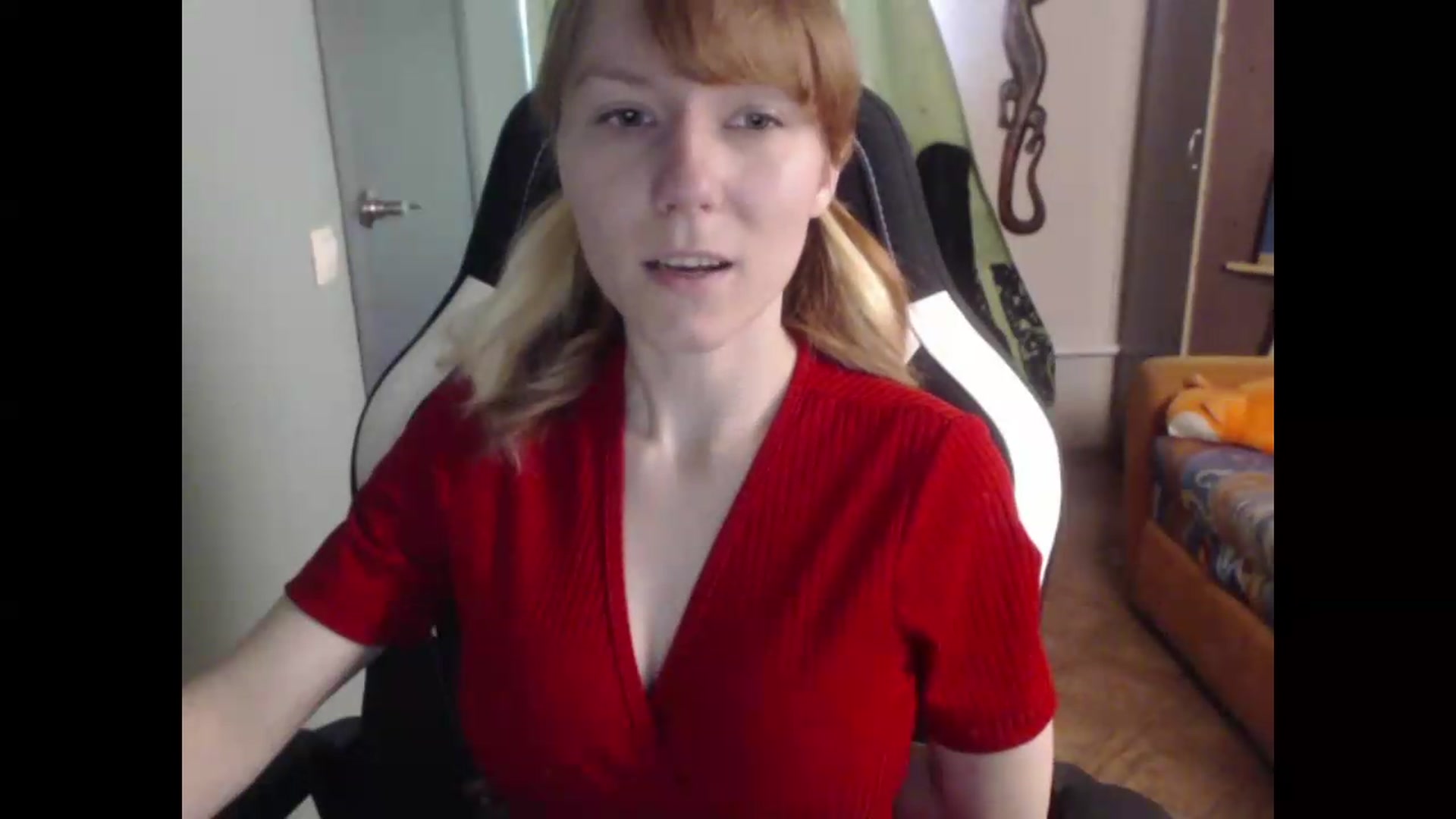 Gallery image thumbnail from NikiFoks18's myfreecams stream on, 07/15/2026, 07:40 image 13 of 20