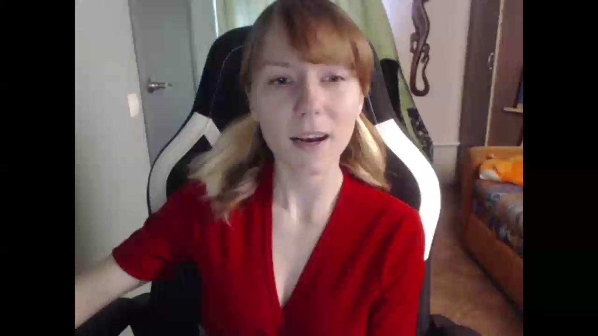 Gallery image thumbnail from NikiFoks18's myfreecams stream on, 07/15/2026, 07:40 image 12 of 20