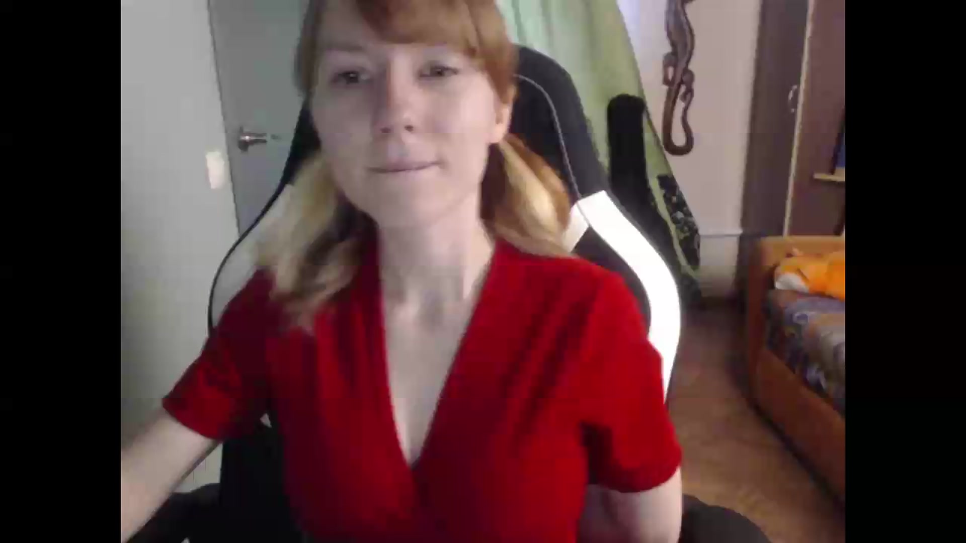 Gallery image thumbnail from NikiFoks18's myfreecams stream on, 07/15/2026, 07:40 image 14 of 20