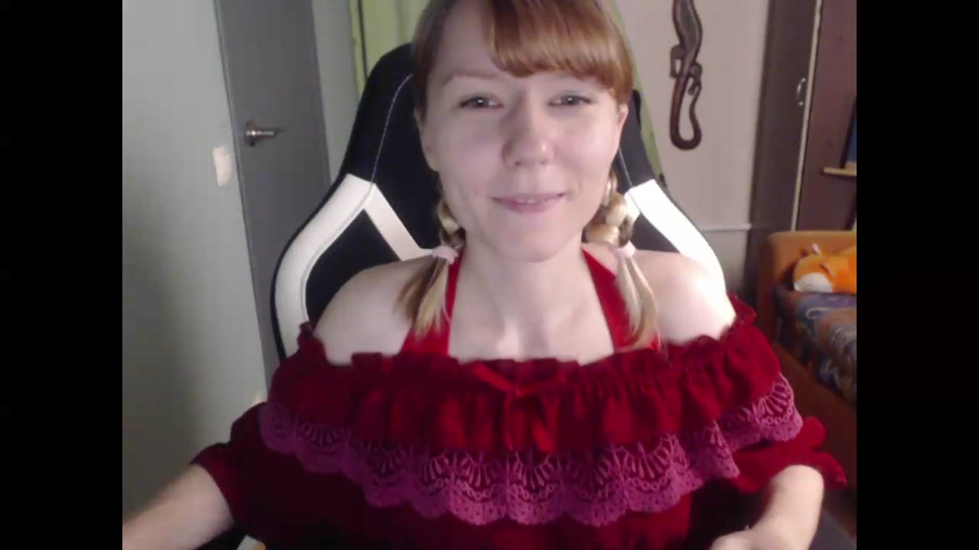Gallery image thumbnail from NikiFoks18's myfreecams stream on, 07/16/2026, 24:58 image 11 of 20