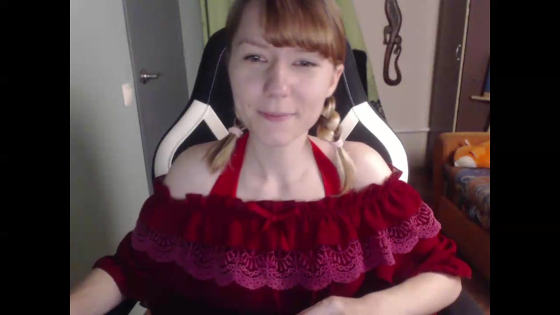 Gallery image thumbnail from NikiFoks18's myfreecams stream on, 07/16/2026, 24:58 image 2 of 20