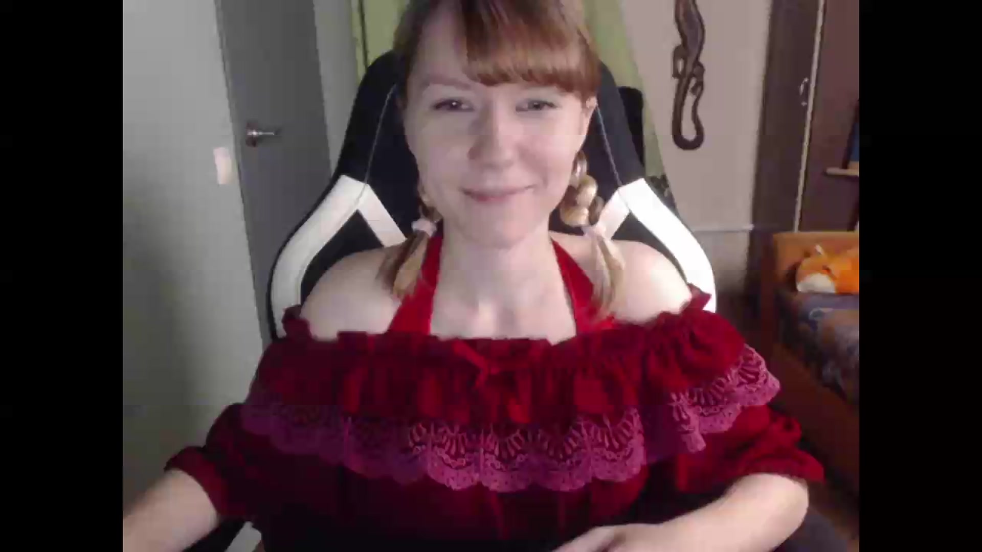 Gallery image thumbnail from NikiFoks18's myfreecams stream on, 07/16/2026, 24:58 image 1 of 20