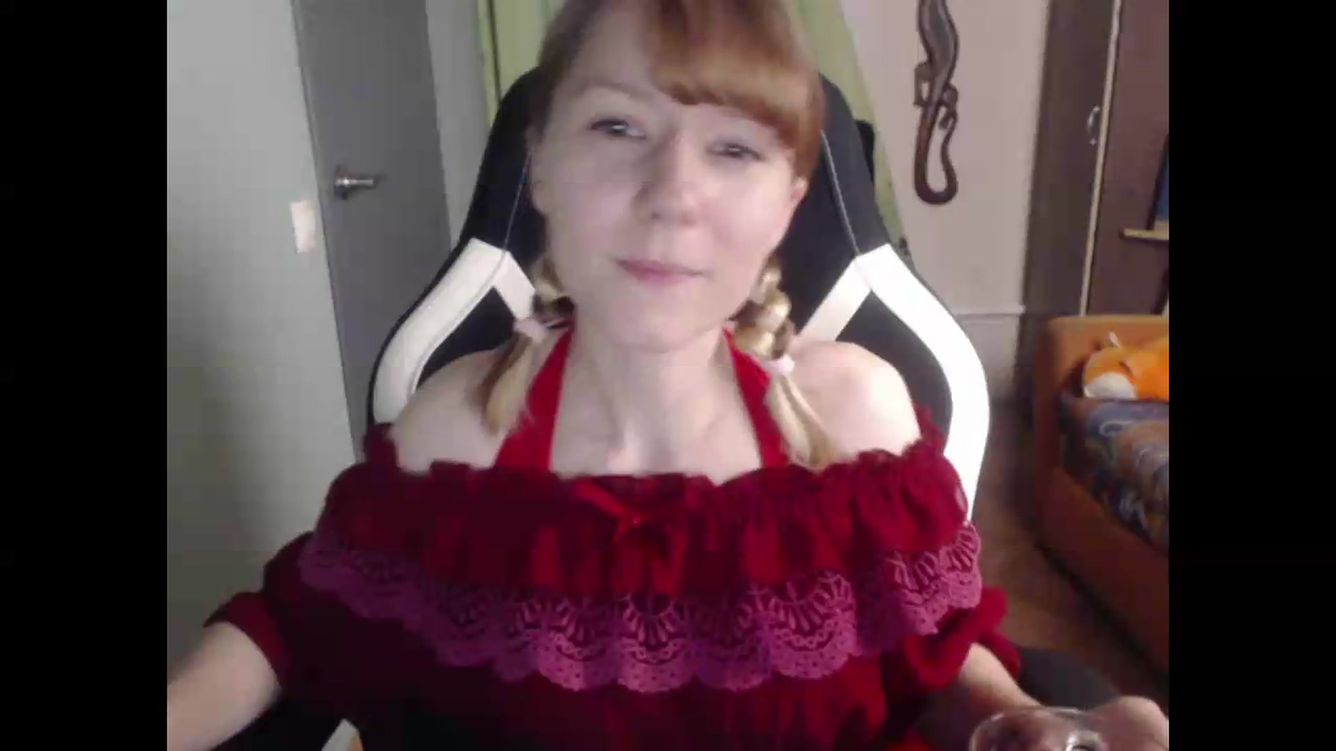 Gallery image thumbnail from NikiFoks18's myfreecams stream on, 07/16/2026, 24:58 image 15 of 20