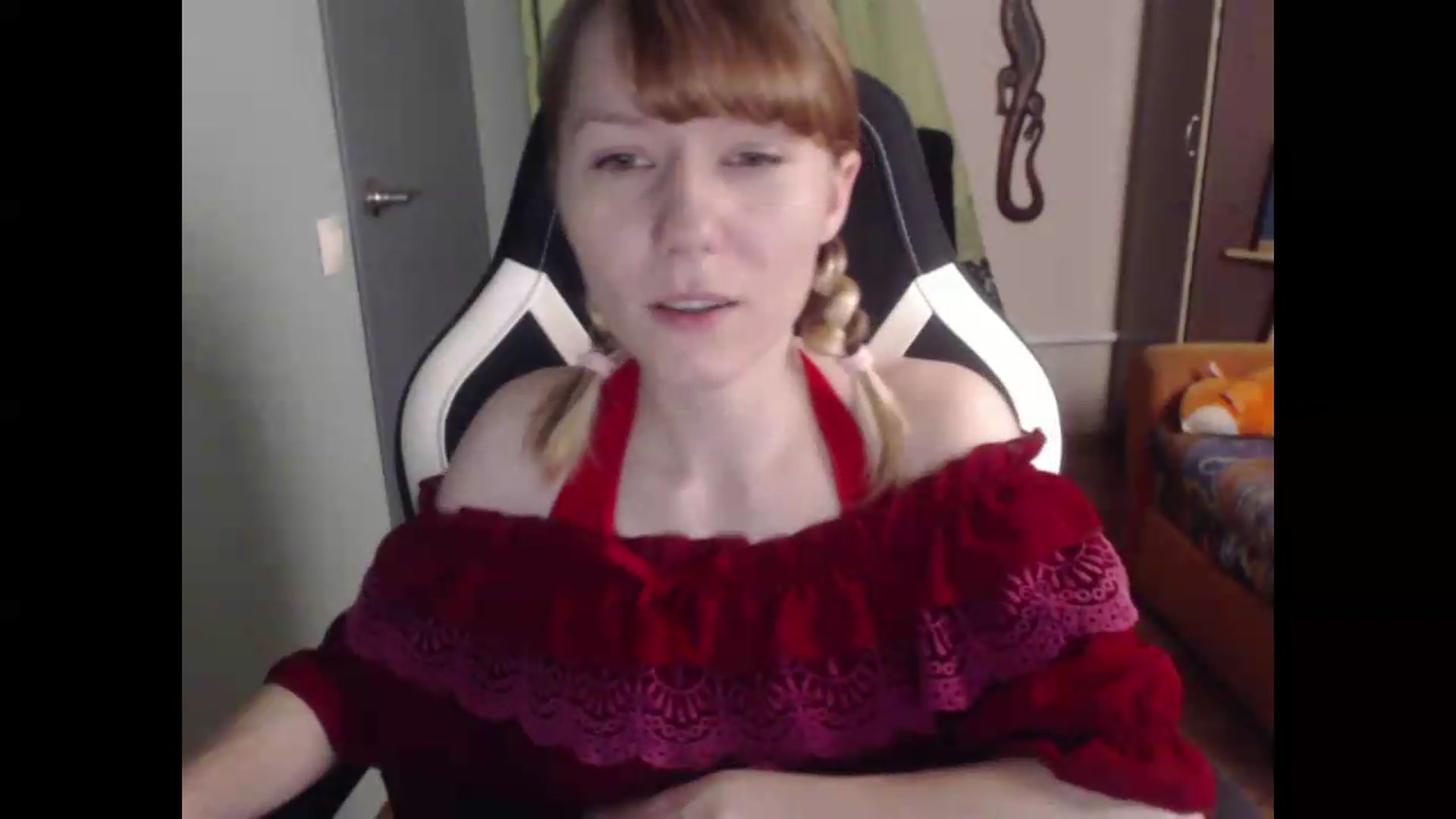 Gallery image thumbnail from NikiFoks18's myfreecams stream on, 07/16/2026, 24:58 image 3 of 20