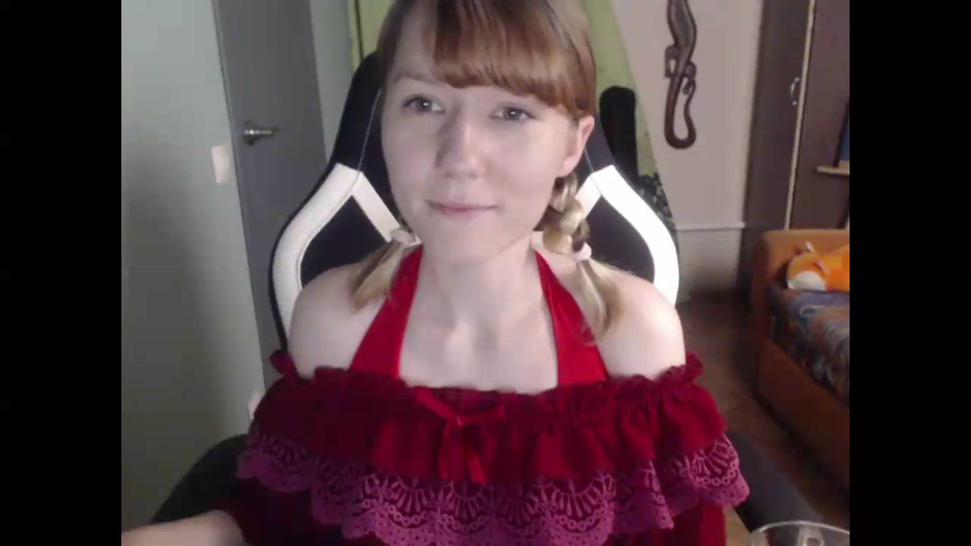 Gallery image thumbnail from NikiFoks18's myfreecams stream on, 07/16/2026, 24:58 image 6 of 20