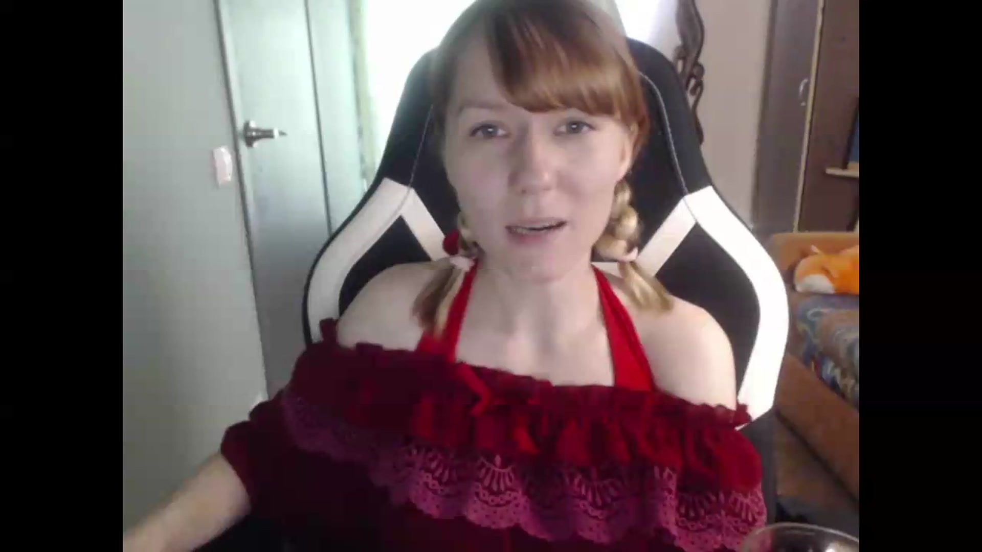 Gallery image thumbnail from NikiFoks18's myfreecams stream on, 07/16/2026, 03:25 image 10 of 20