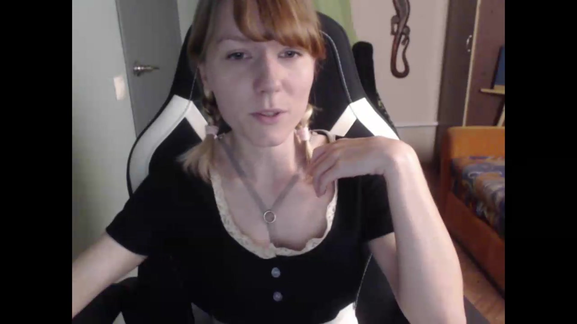 Gallery image thumbnail from NikiFoks18's myfreecams stream on, 07/17/2026, 02:41 image 3 of 20