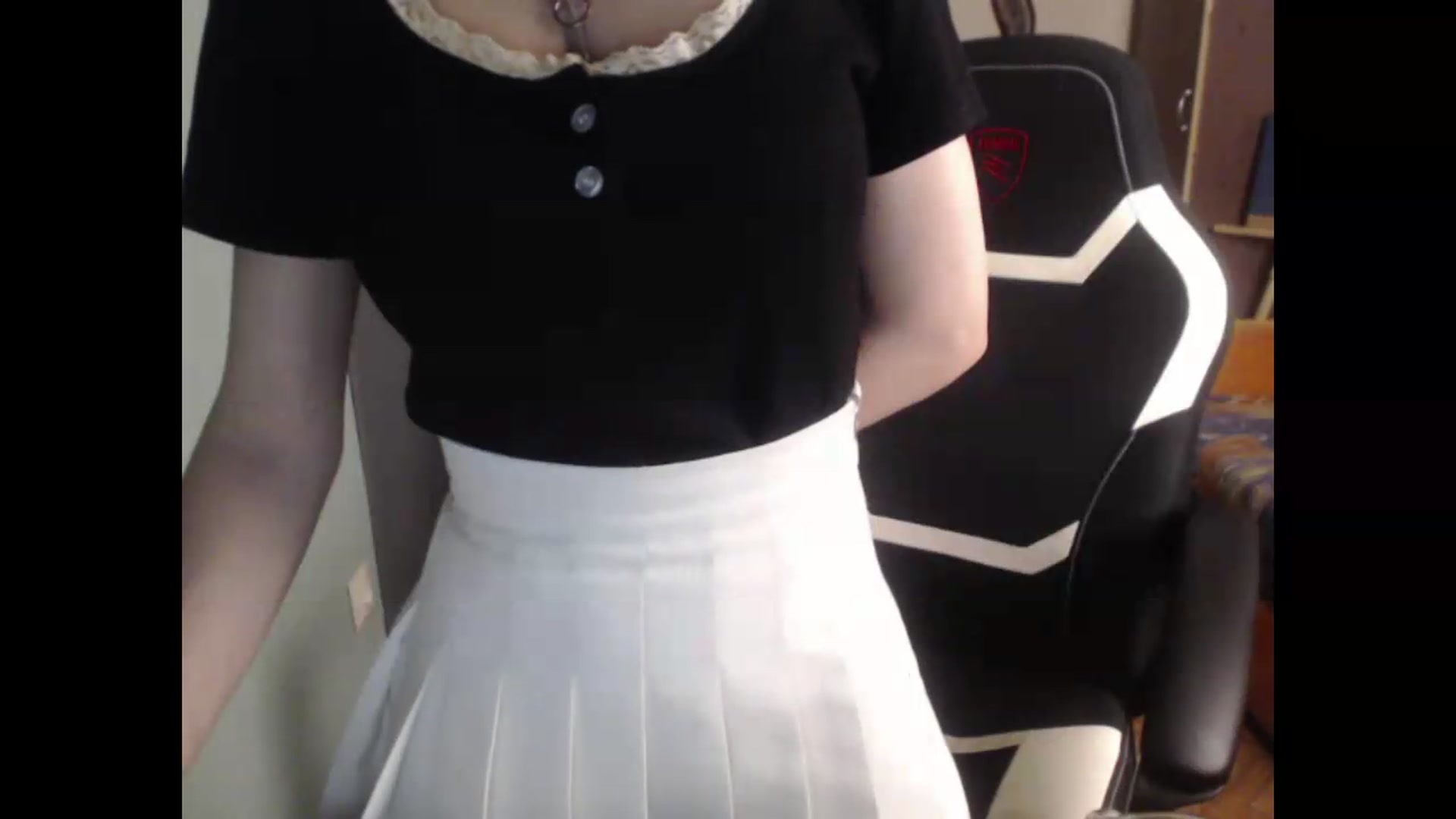 Gallery image thumbnail from NikiFoks18's myfreecams stream on, 07/17/2026, 02:41 image 11 of 20