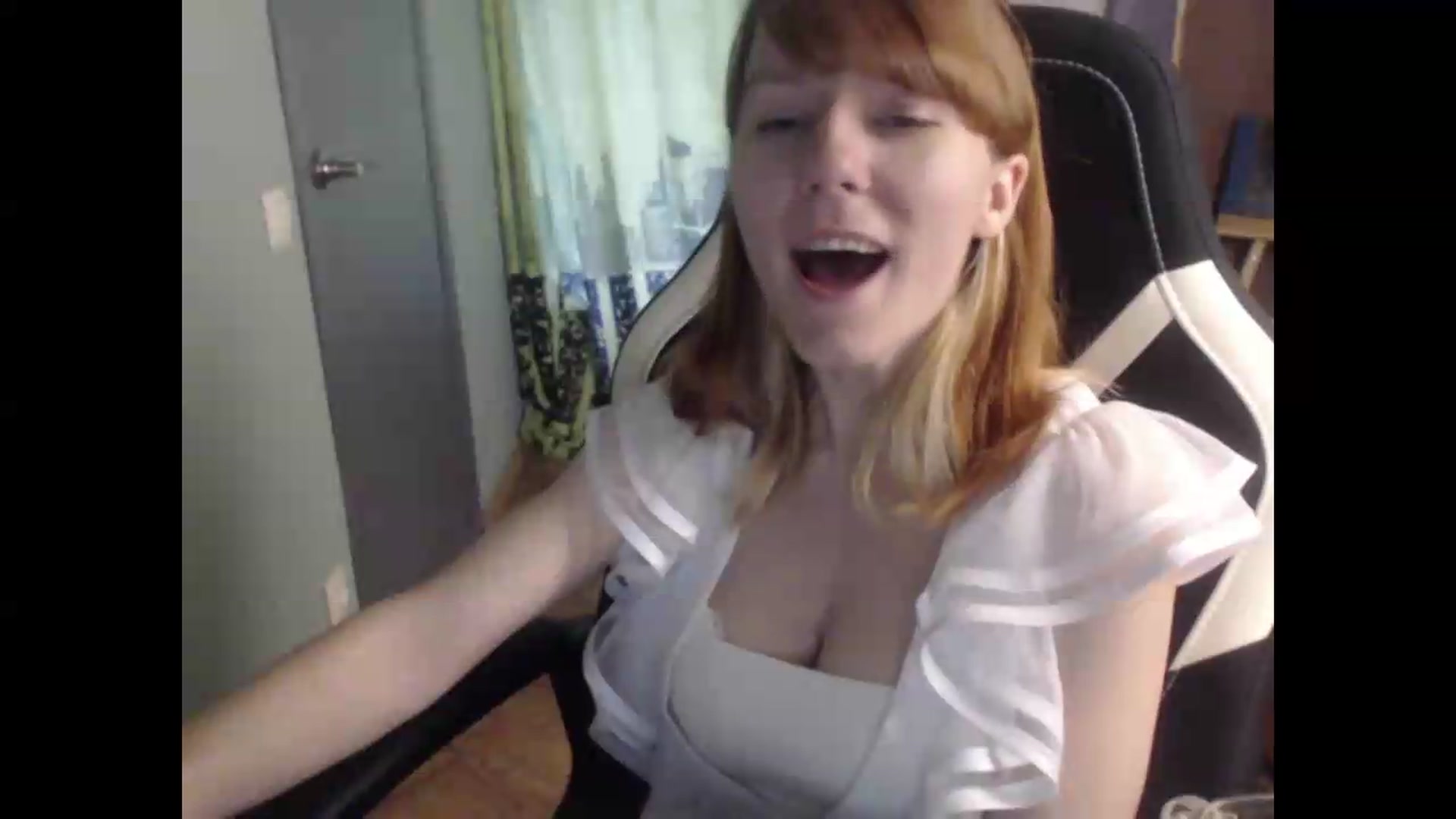 Gallery image thumbnail from NikiFoks18's myfreecams stream on, 07/24/2026, 08:56 image 15 of 20