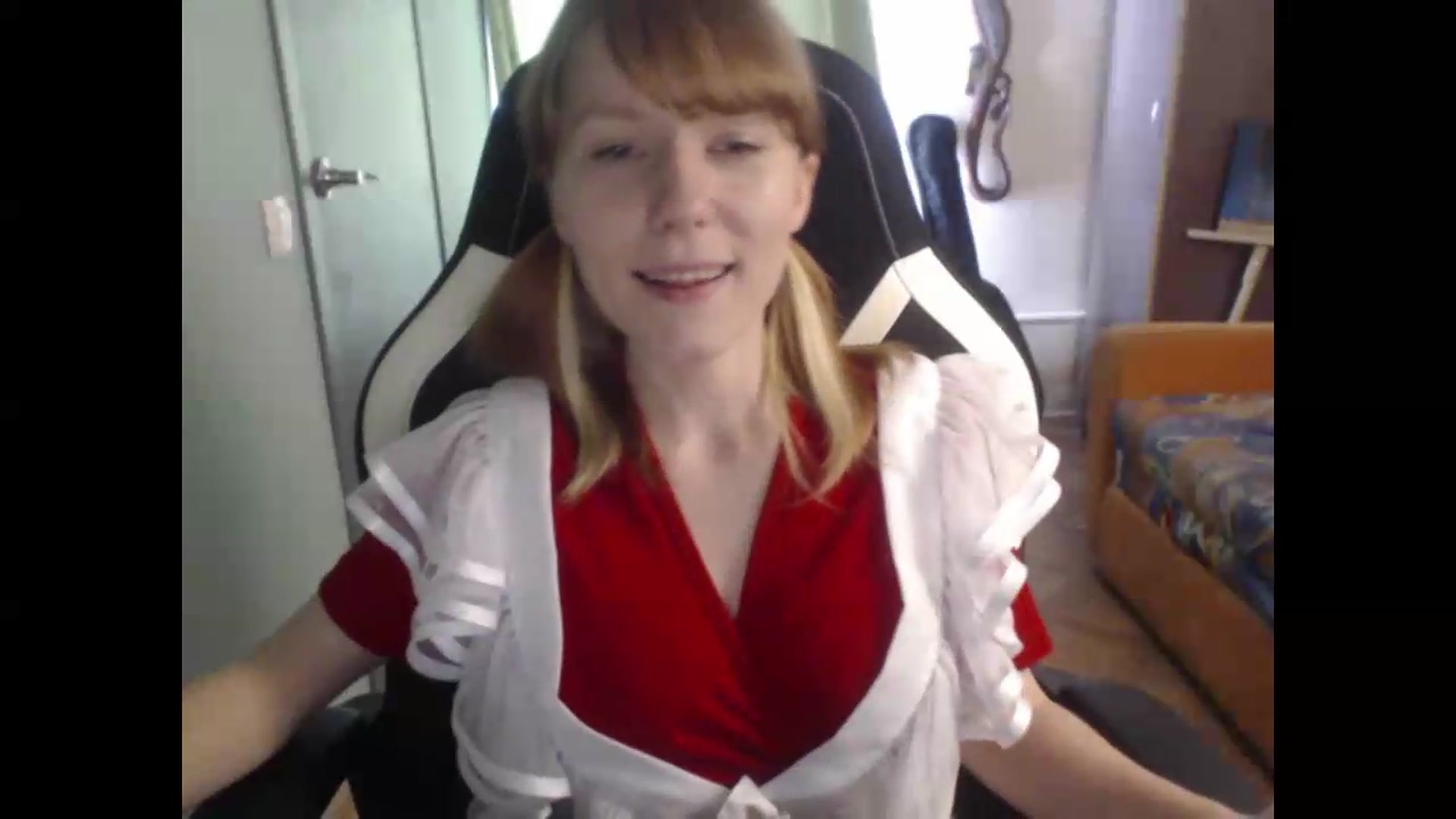 Gallery image thumbnail from NikiFoks18's myfreecams stream on, 07/26/2026, 04:44 image 16 of 20