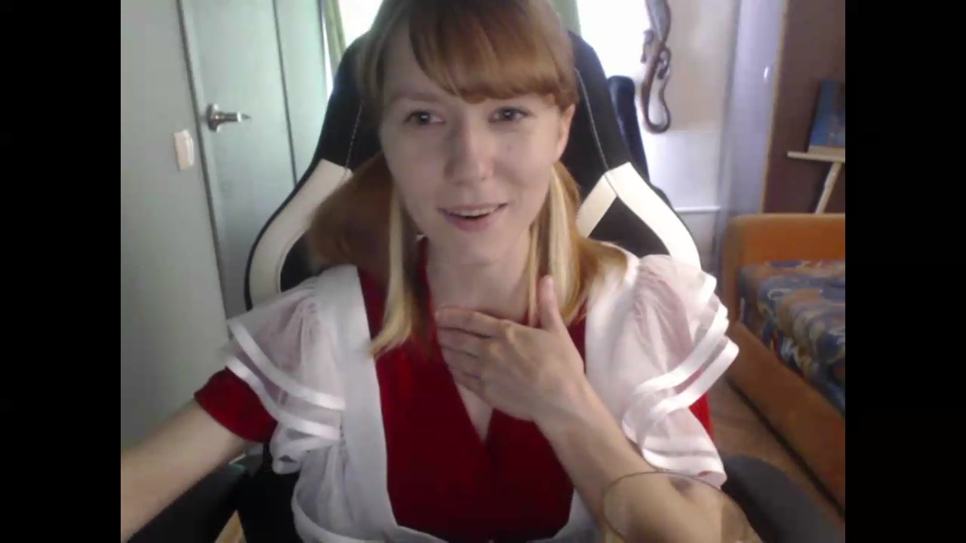 Gallery image thumbnail from NikiFoks18's myfreecams stream on, 07/26/2026, 04:44 image 15 of 20
