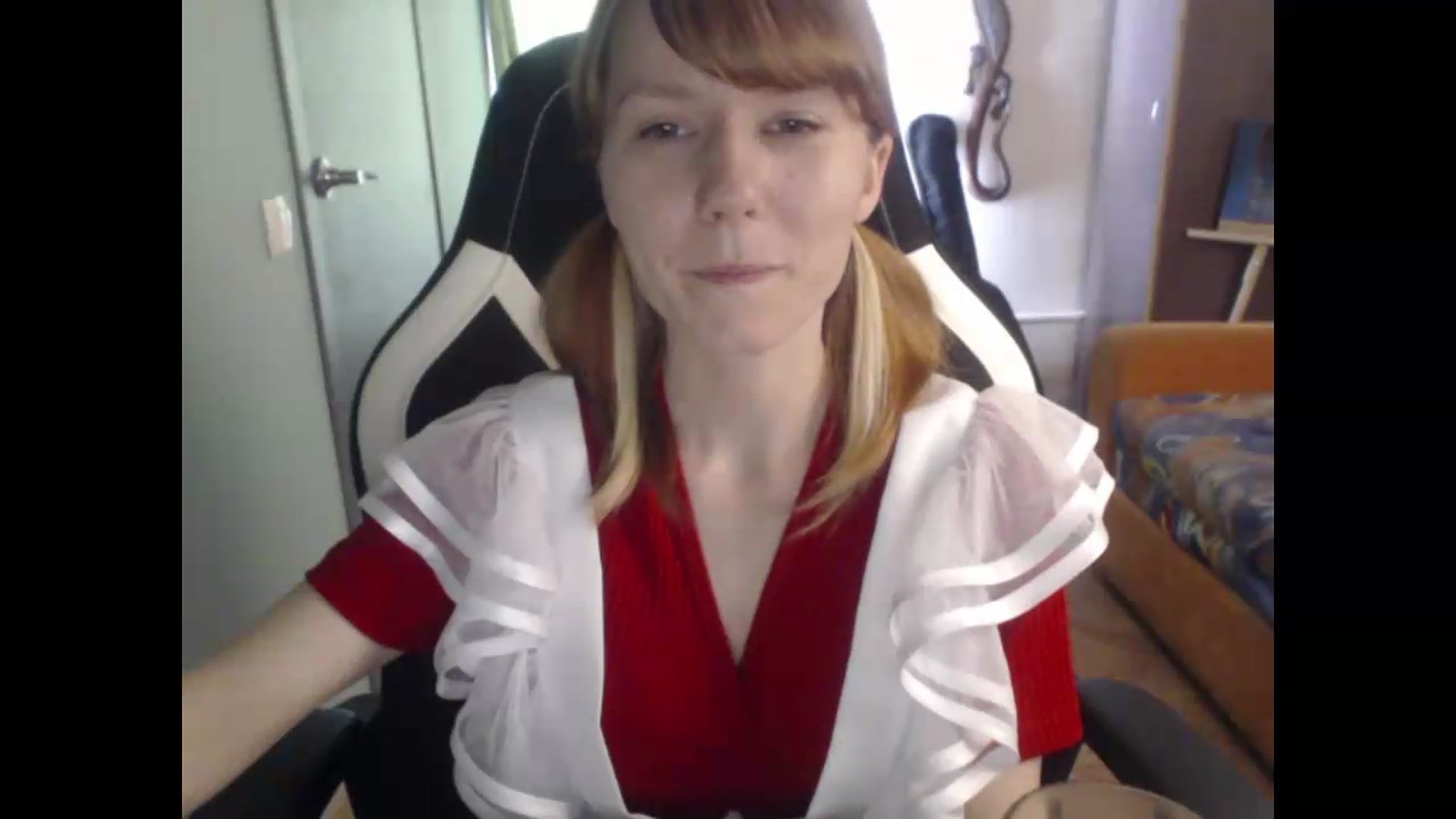 Gallery image thumbnail from NikiFoks18's myfreecams stream on, 07/26/2026, 04:44 image 2 of 20