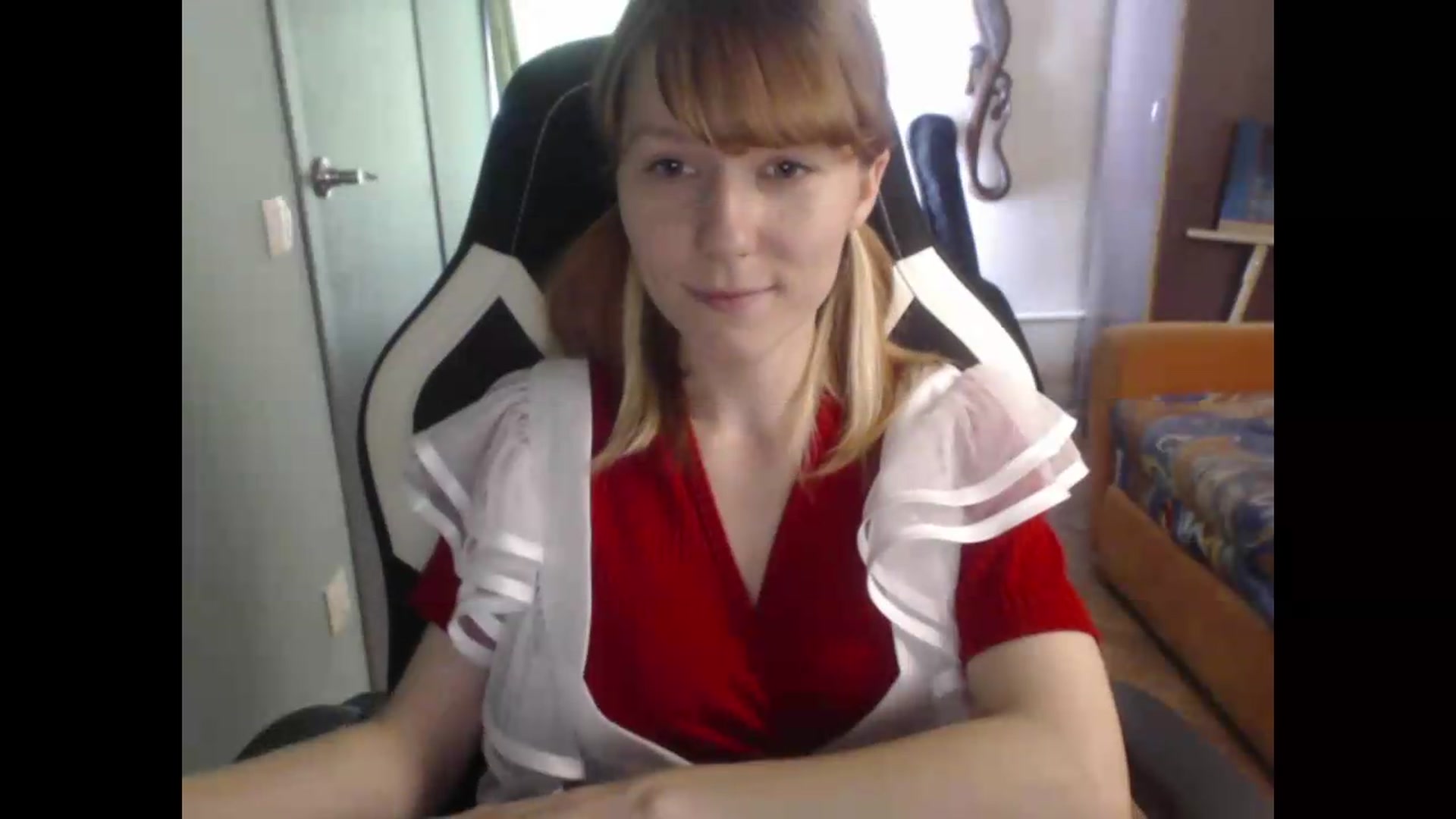 Gallery image thumbnail from NikiFoks18's myfreecams stream on, 07/26/2026, 04:44 image 17 of 20