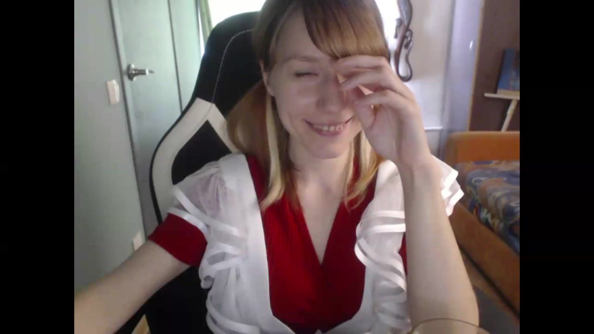 Gallery image thumbnail from NikiFoks18's myfreecams stream on, 07/26/2026, 04:44 image 10 of 20