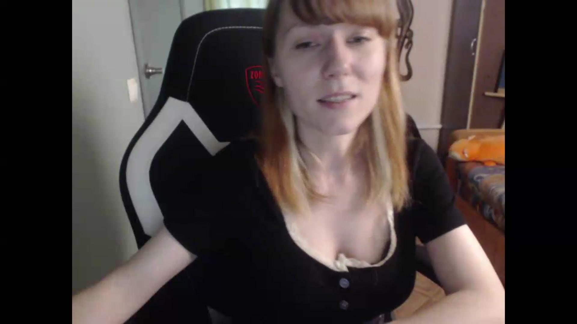 Gallery image thumbnail from NikiFoks18's myfreecams stream on, 07/27/2026, 07:32 image 17 of 20