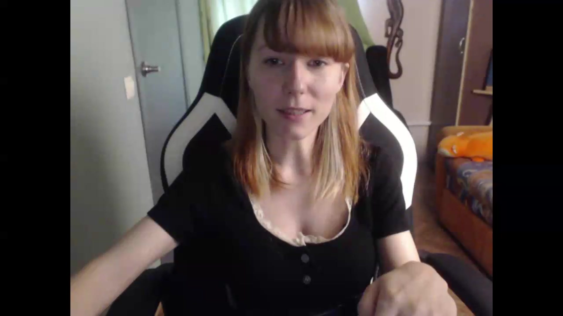 Gallery image thumbnail from NikiFoks18's myfreecams stream on, 07/27/2026, 07:32 image 12 of 20