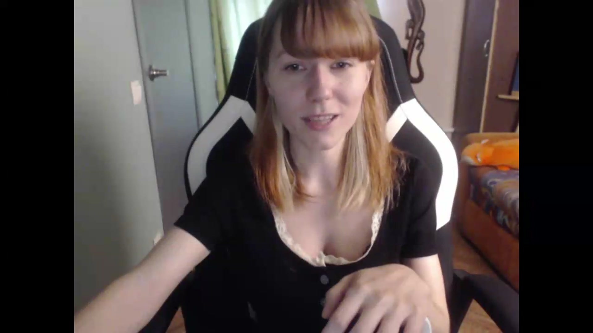 Gallery image thumbnail from NikiFoks18's myfreecams stream on, 07/27/2026, 07:32 image 10 of 20