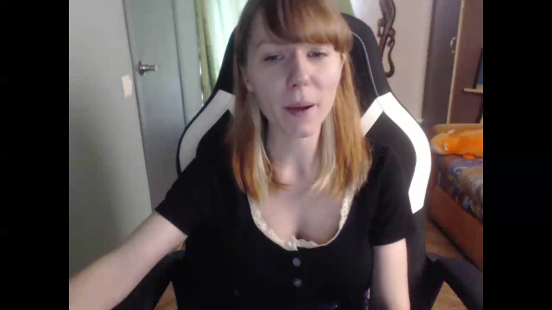 Gallery image thumbnail from NikiFoks18's myfreecams stream on, 07/27/2026, 07:32 image 2 of 20