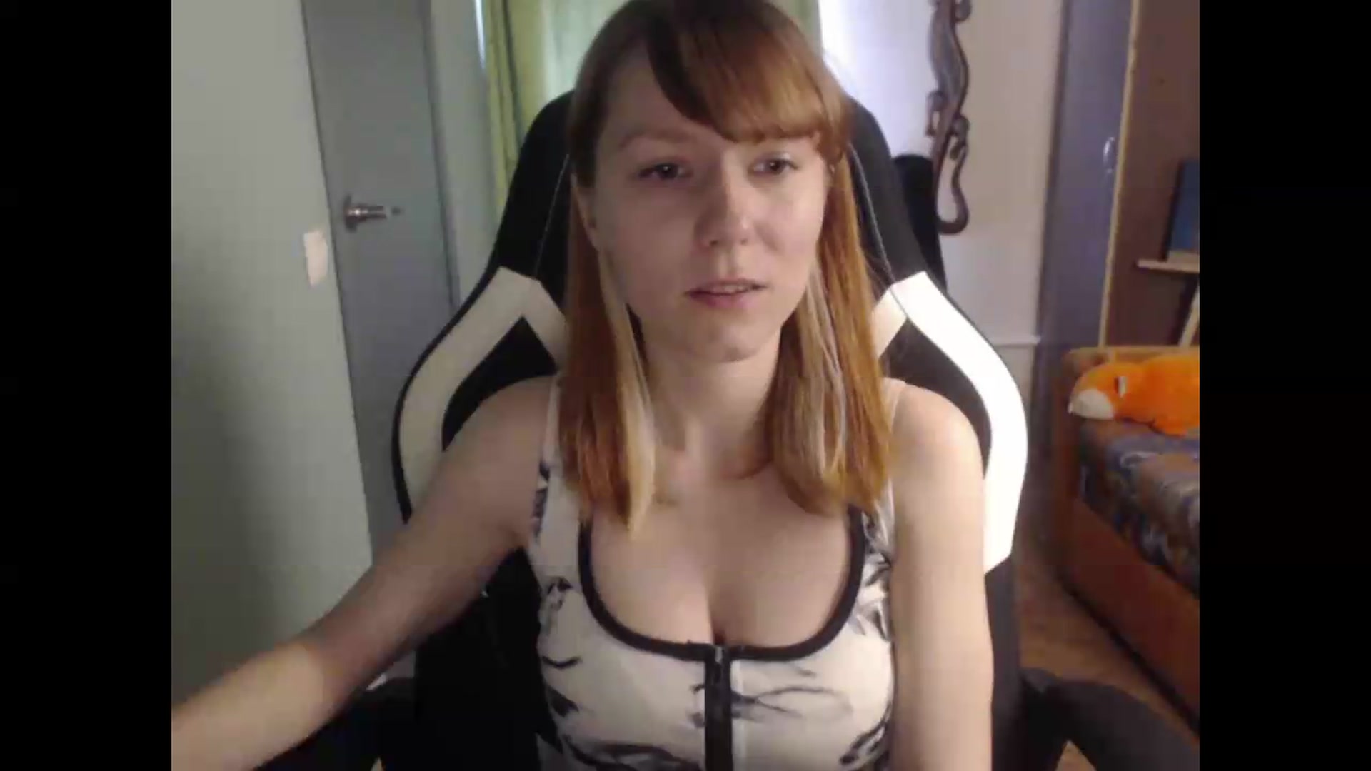 Gallery image thumbnail from NikiFoks18's myfreecams stream on, 07/28/2026, 08:23 image 5 of 20