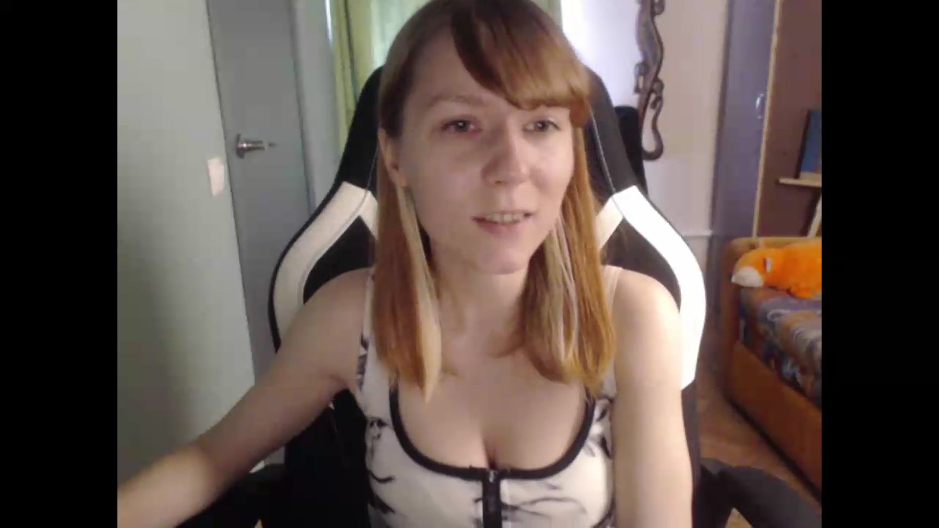Gallery image thumbnail from NikiFoks18's myfreecams stream on, 07/28/2026, 08:23 image 6 of 20