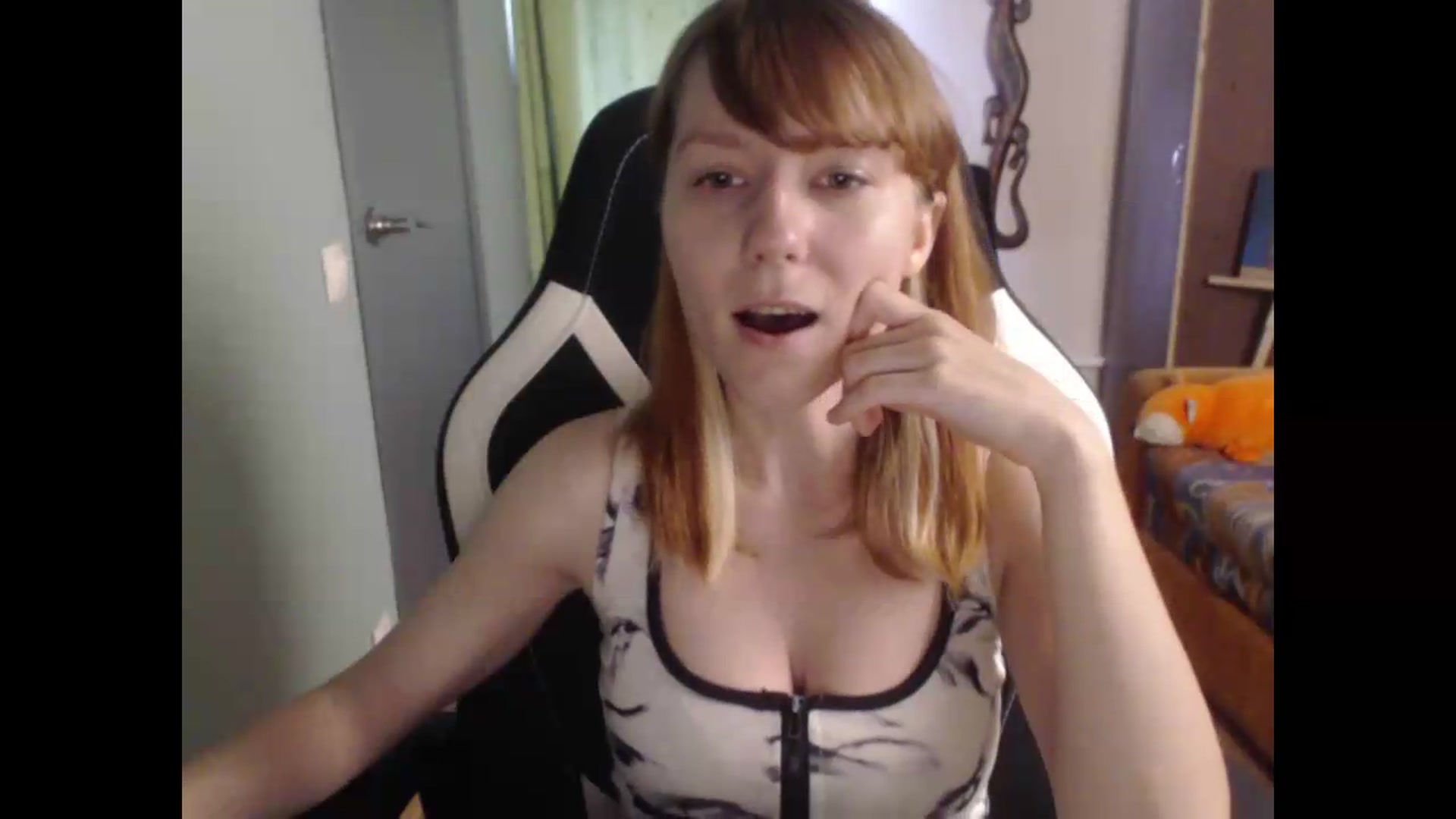 Gallery image thumbnail from NikiFoks18's myfreecams stream on, 07/28/2026, 08:23 image 16 of 20