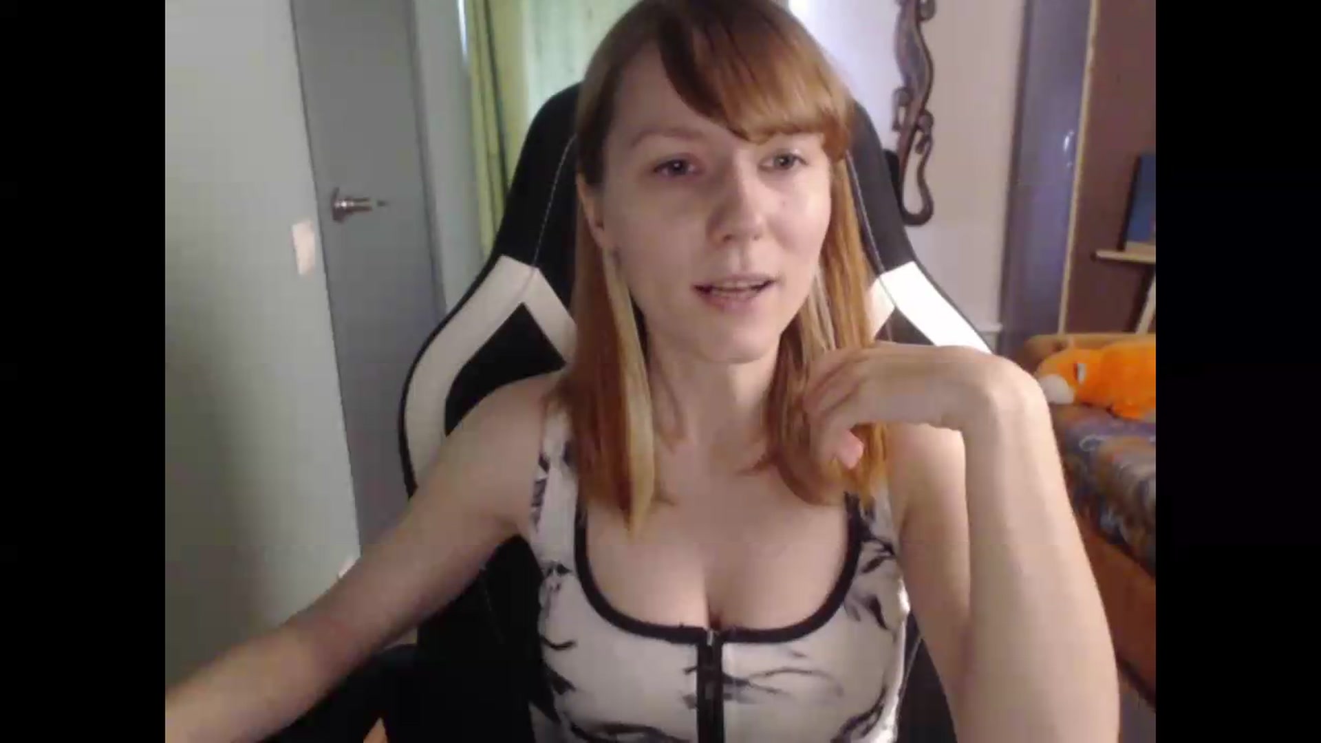 Gallery image thumbnail from NikiFoks18's myfreecams stream on, 07/28/2026, 08:23 image 19 of 20