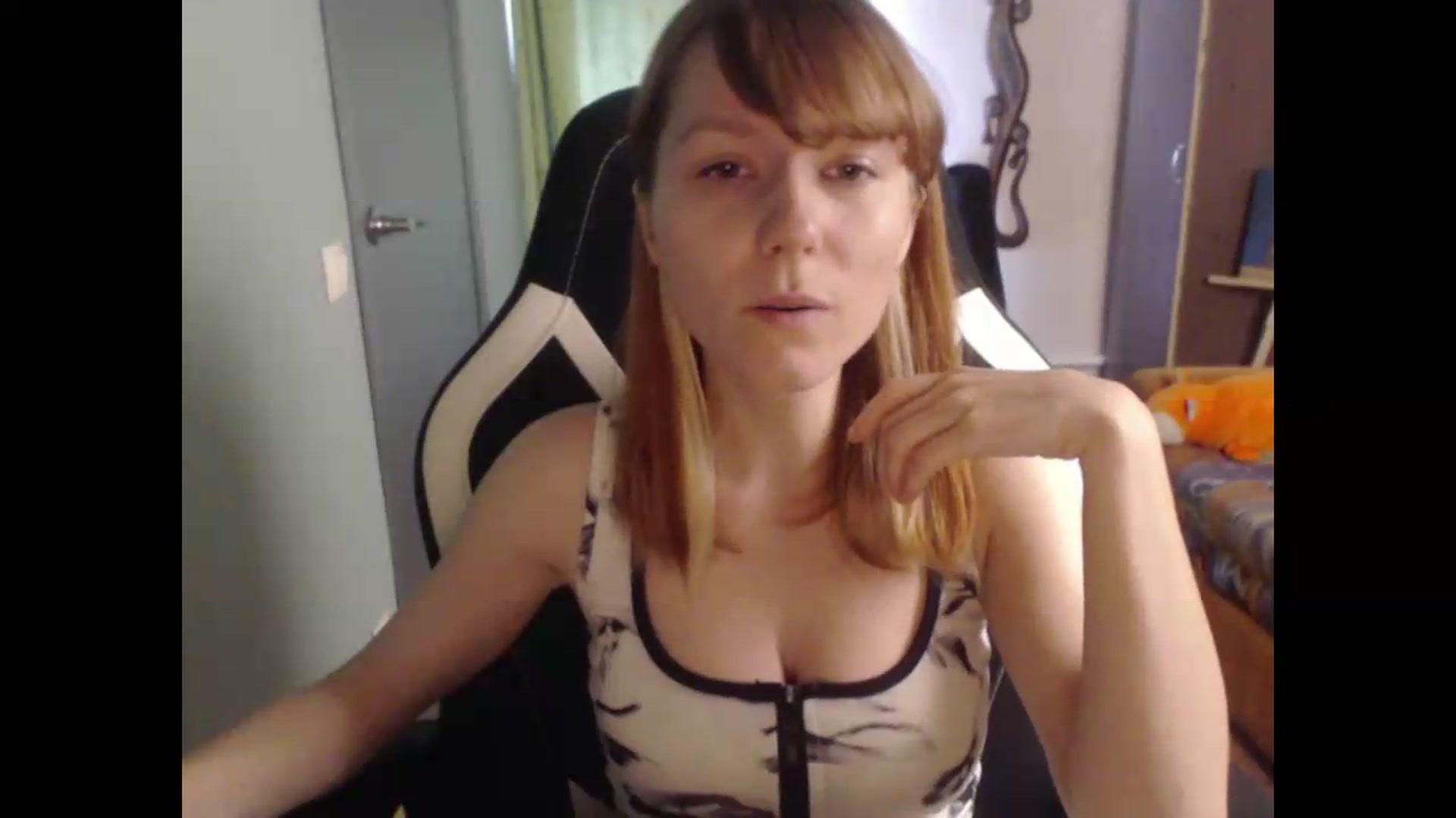 Gallery image thumbnail from NikiFoks18's myfreecams stream on, 07/28/2026, 08:23 image 3 of 20
