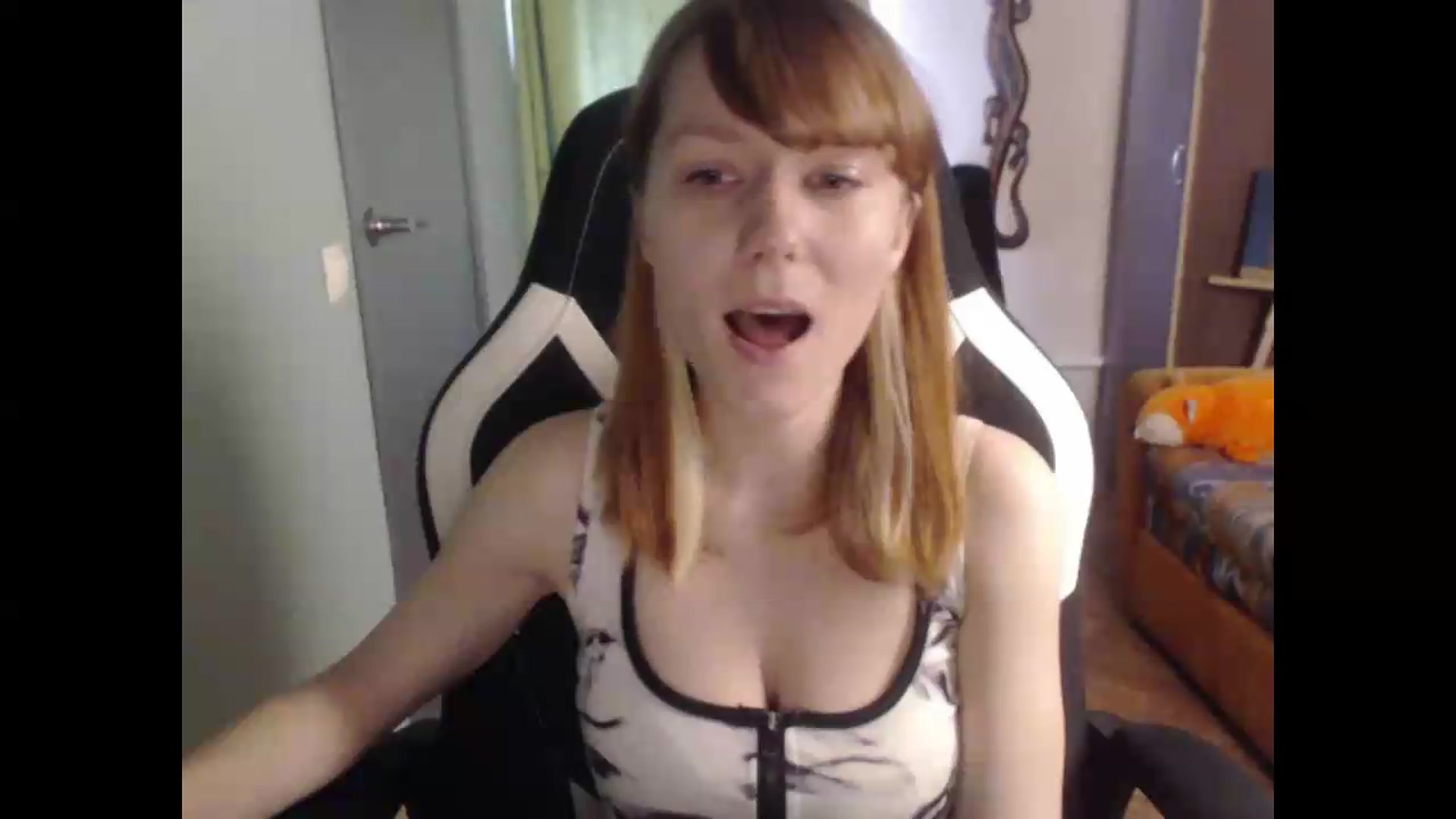 Gallery image thumbnail from NikiFoks18's myfreecams stream on, 07/28/2026, 08:23 image 7 of 20