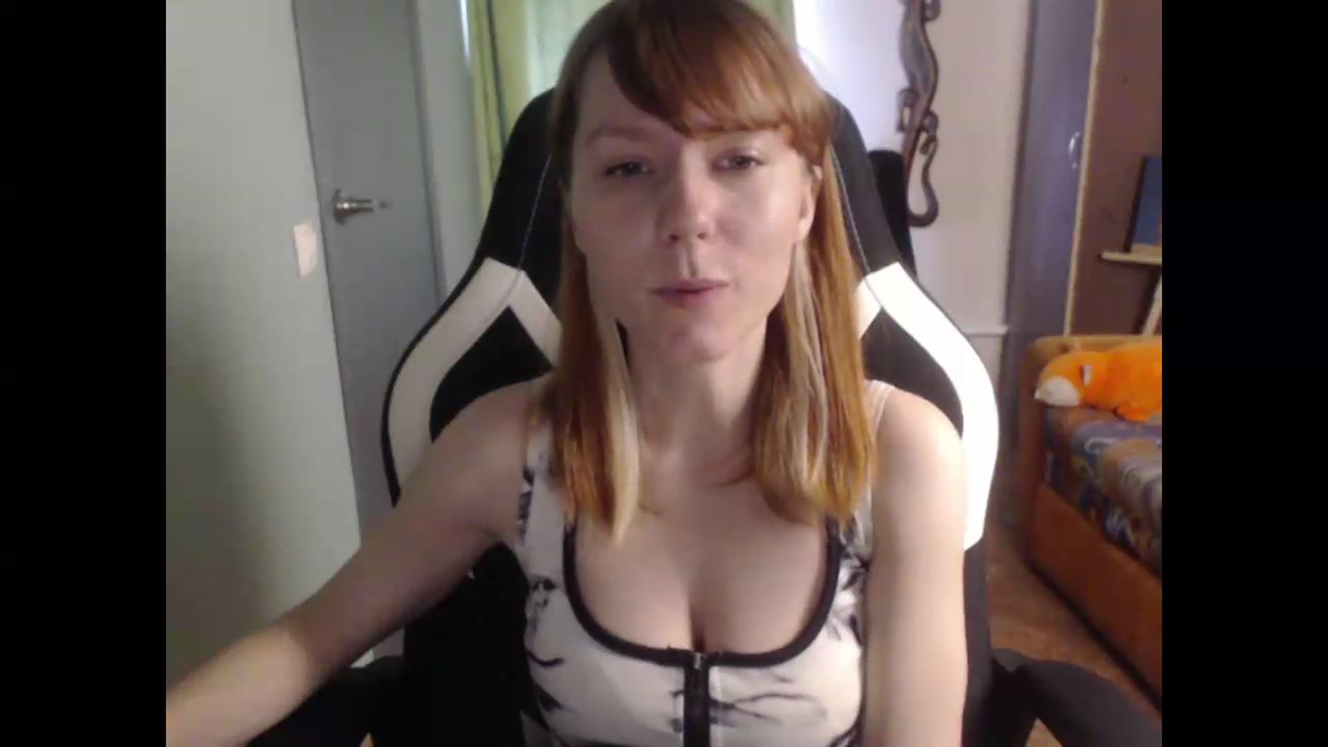 Gallery image thumbnail from NikiFoks18's myfreecams stream on, 07/28/2026, 08:23 image 10 of 20