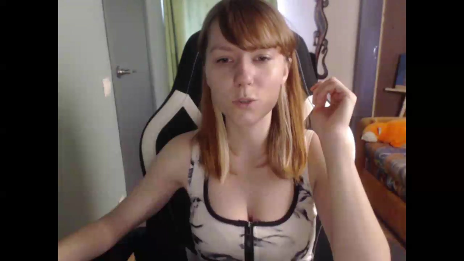 Gallery image thumbnail from NikiFoks18's myfreecams stream on, 07/28/2026, 08:23 image 17 of 20