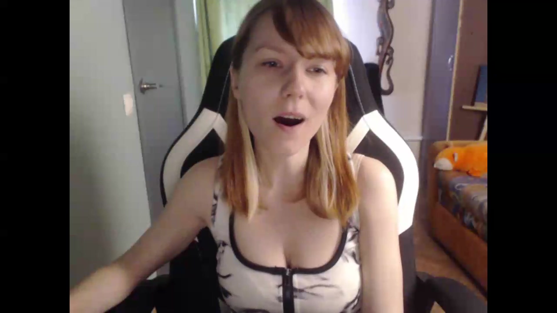 Gallery image thumbnail from NikiFoks18's myfreecams stream on, 07/28/2026, 08:23 image 8 of 20